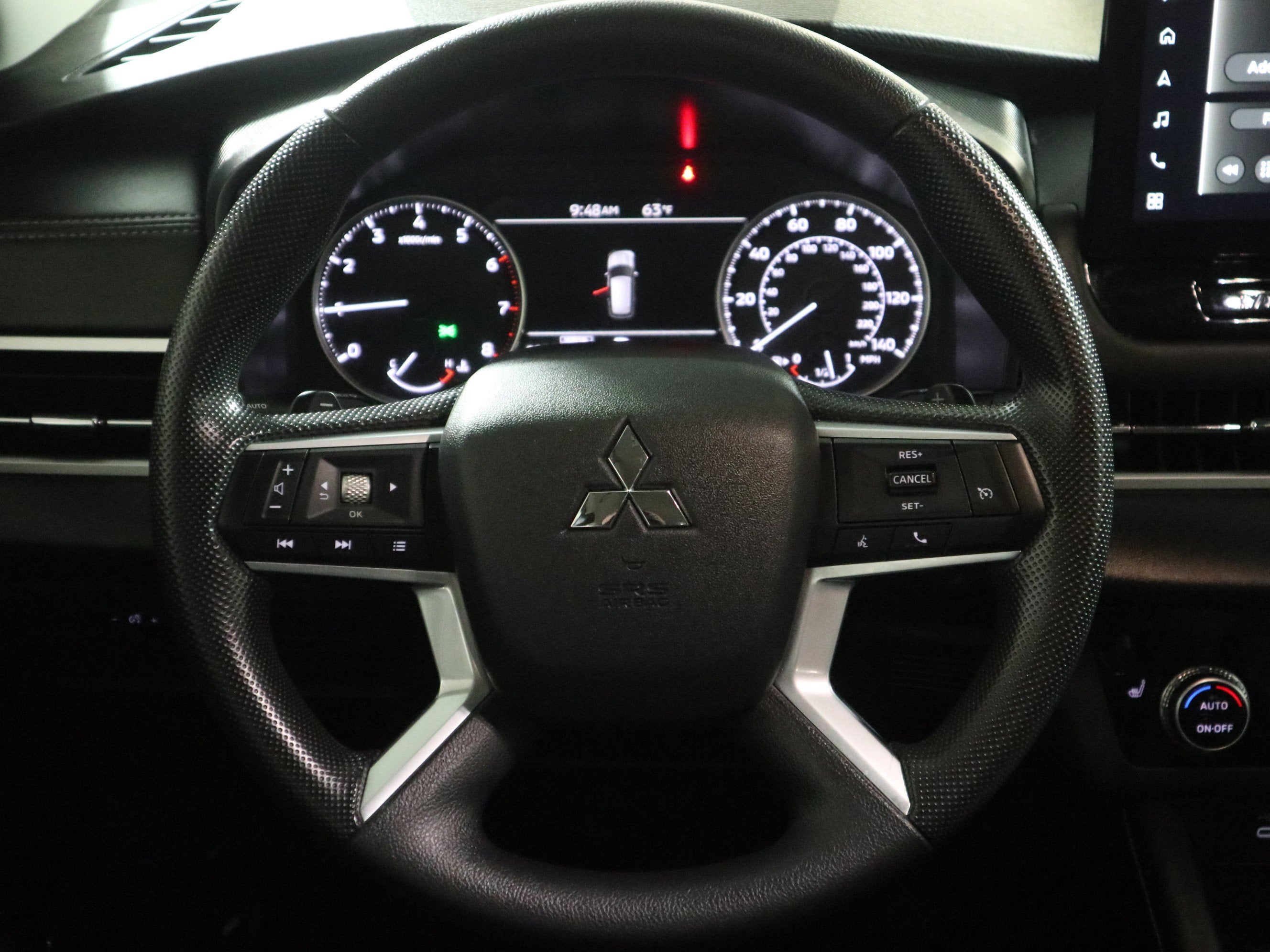 2025 Mitsubishi Outlander ES AWD