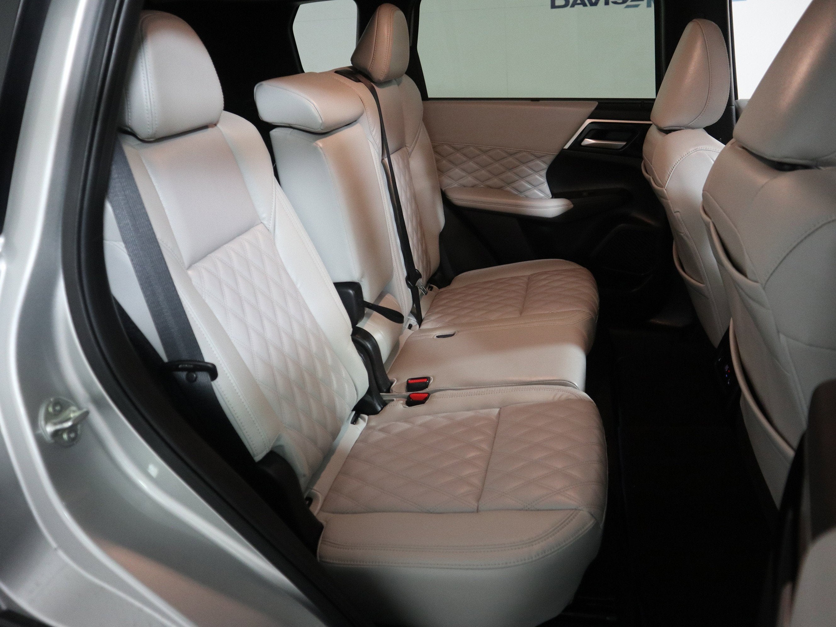 2024 Mitsubishi Outlander Plug-In Hybrid SEL 4WD