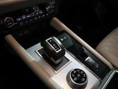 2024 Mitsubishi Outlander Plug-In Hybrid SEL 4WD