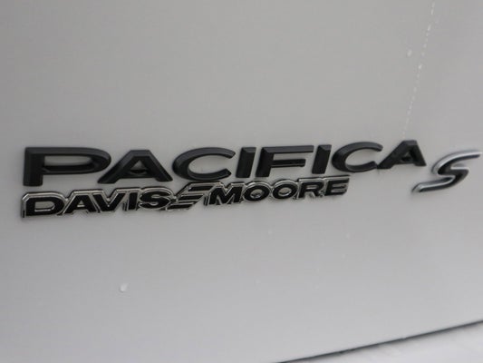 2024 Chrysler Pacifica PACIFICA TOURING L in Wichita, KS - Davis-Moore Auto Group