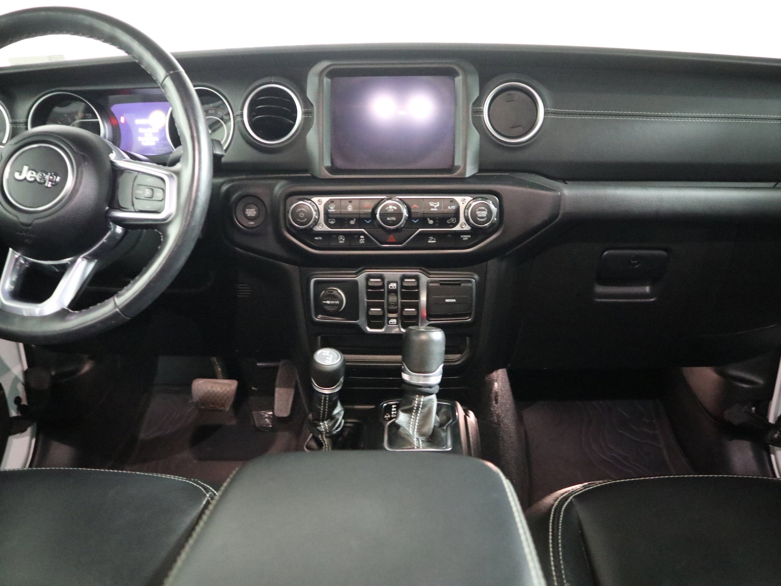 2022 Jeep Gladiator Overland 4x4