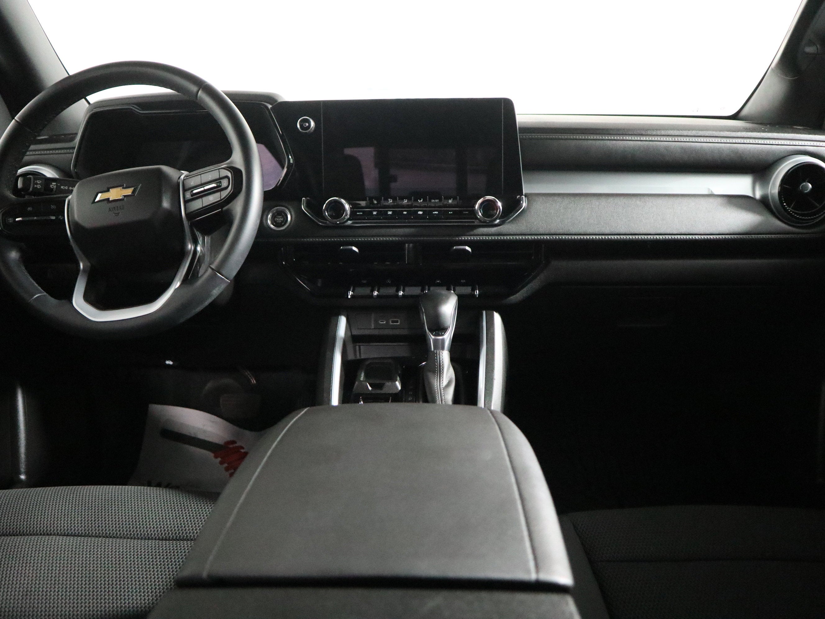 2023 Chevrolet Colorado 2WD LT Crew Cab