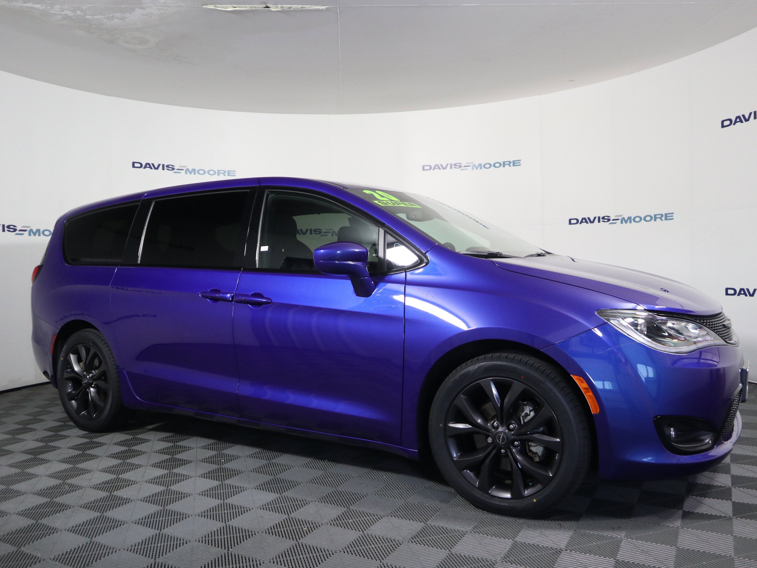 2020 Chrysler Pacifica Touring