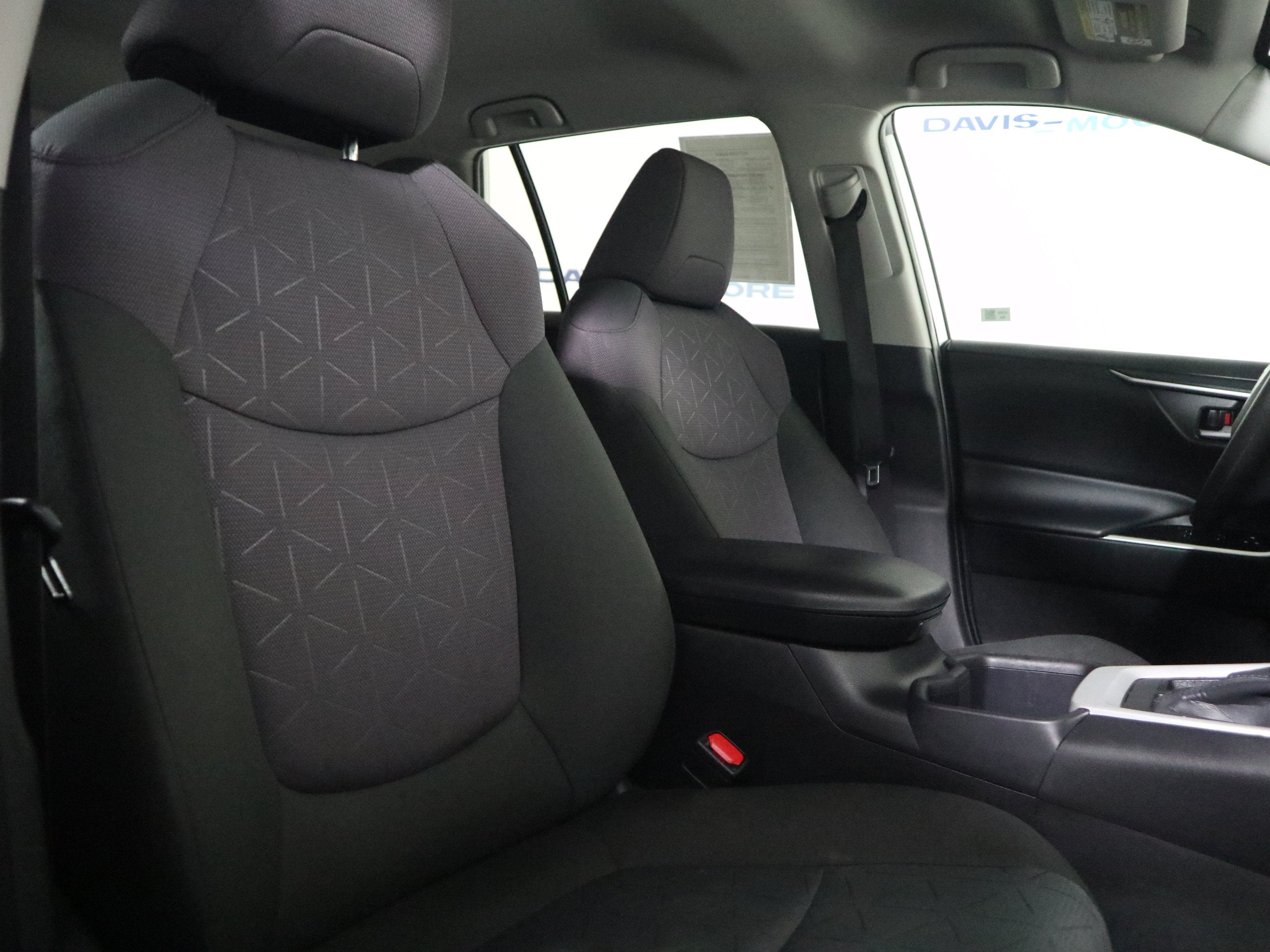 2025 Toyota RAV4 XLE AWD