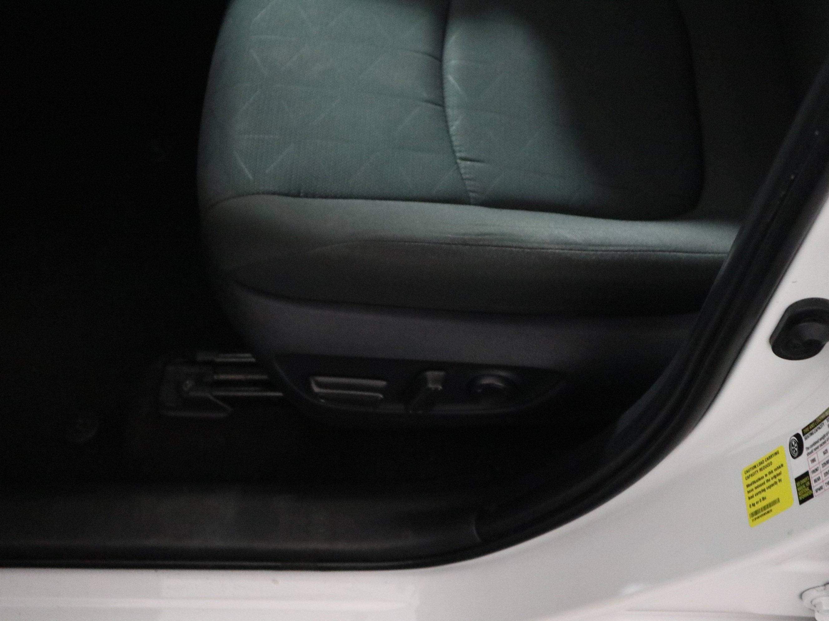 2025 Toyota RAV4 XLE AWD