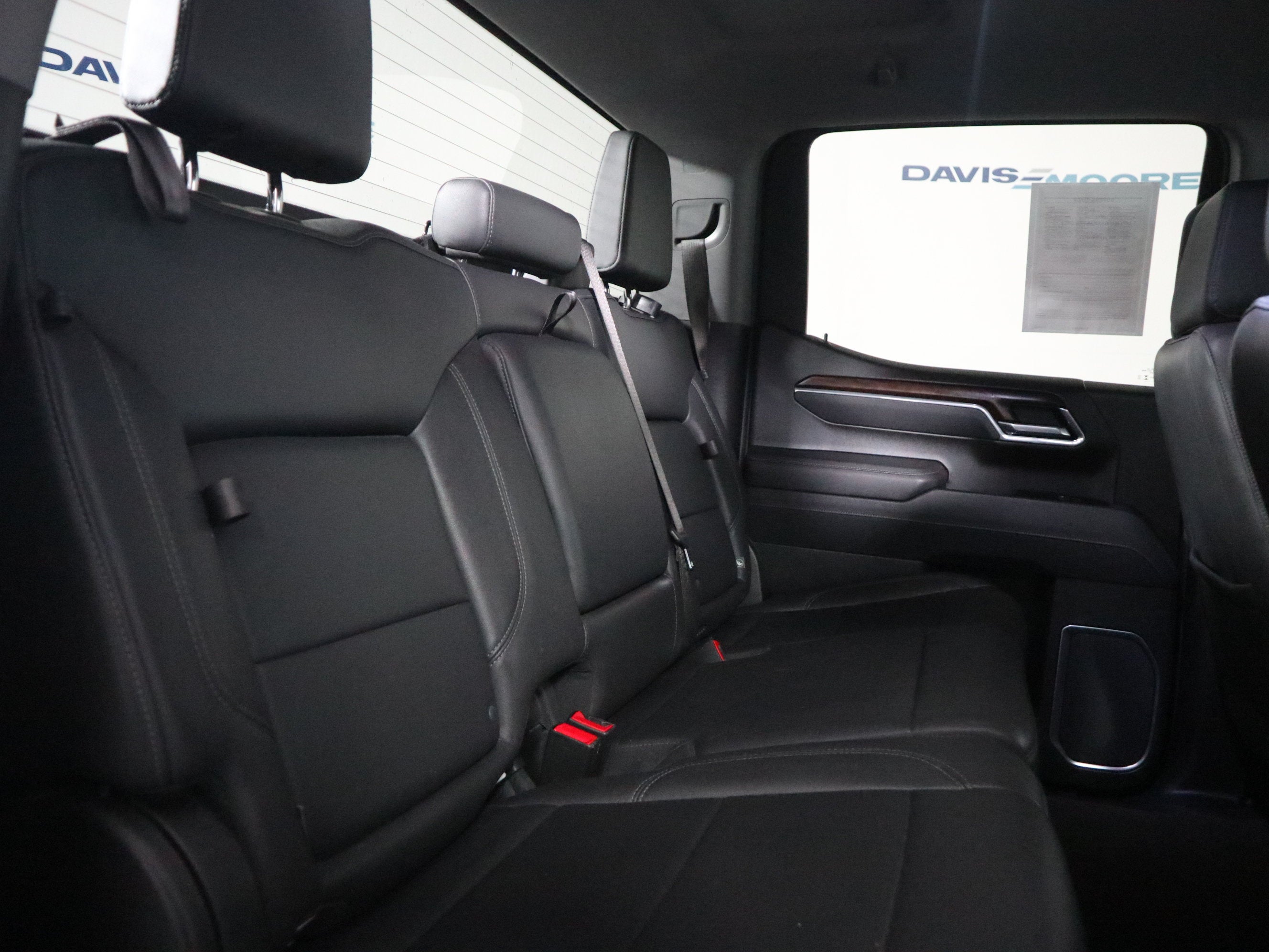 2025 GMC Sierra 1500 SLT Crew Cab 4WD