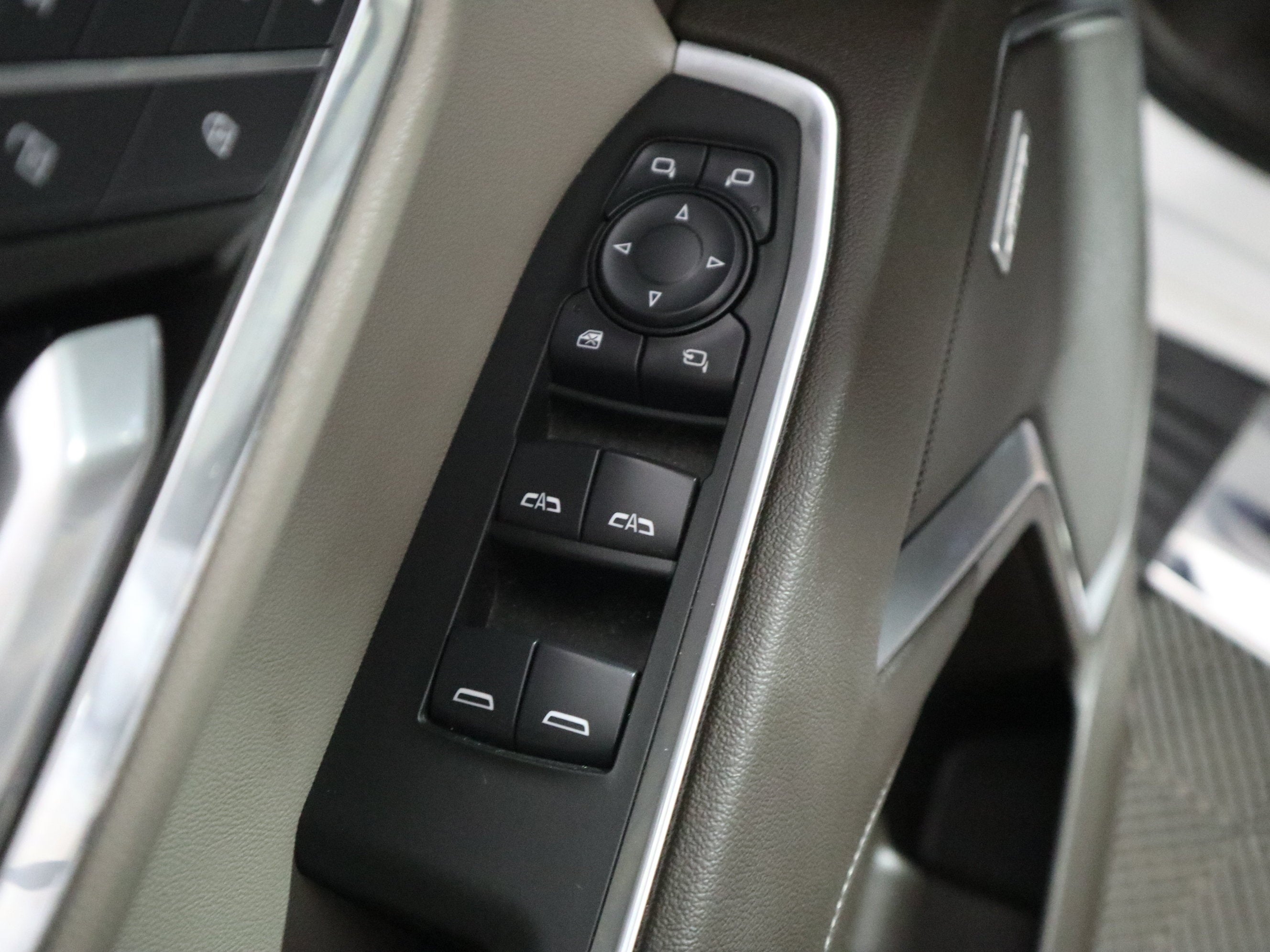 2024 GMC Sierra 1500 SLT Crew Cab 4WD