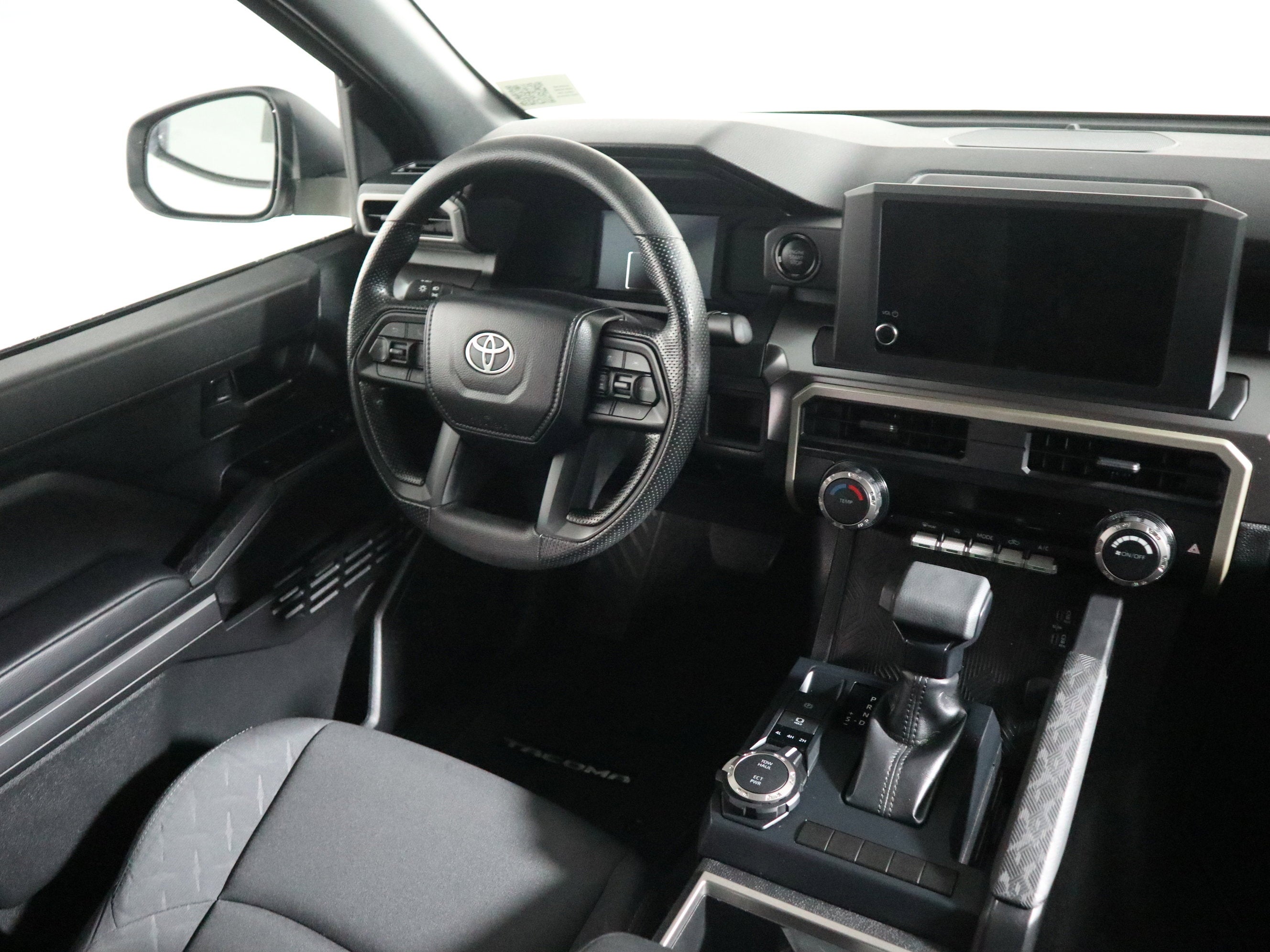 2025 Toyota Tacoma 4WD SR5