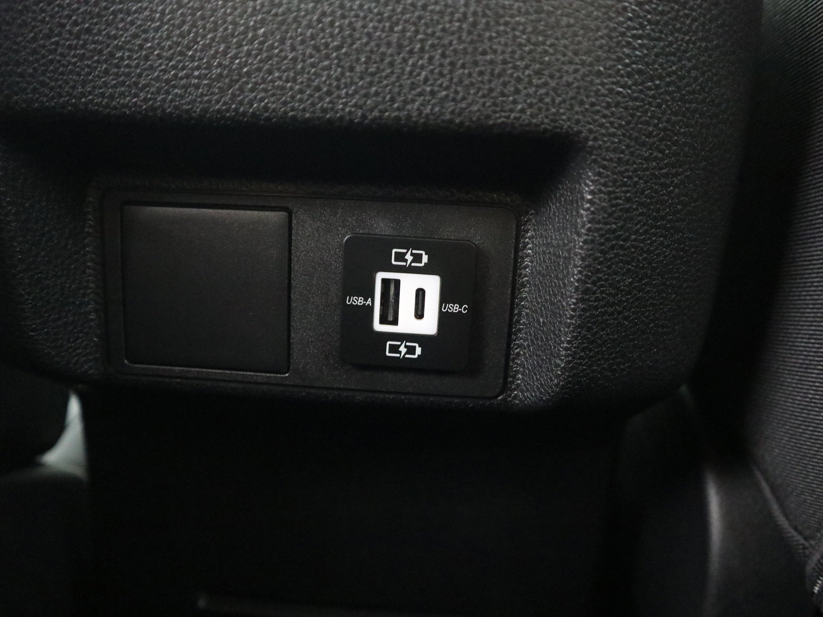 2025 Toyota Tacoma 4WD SR5