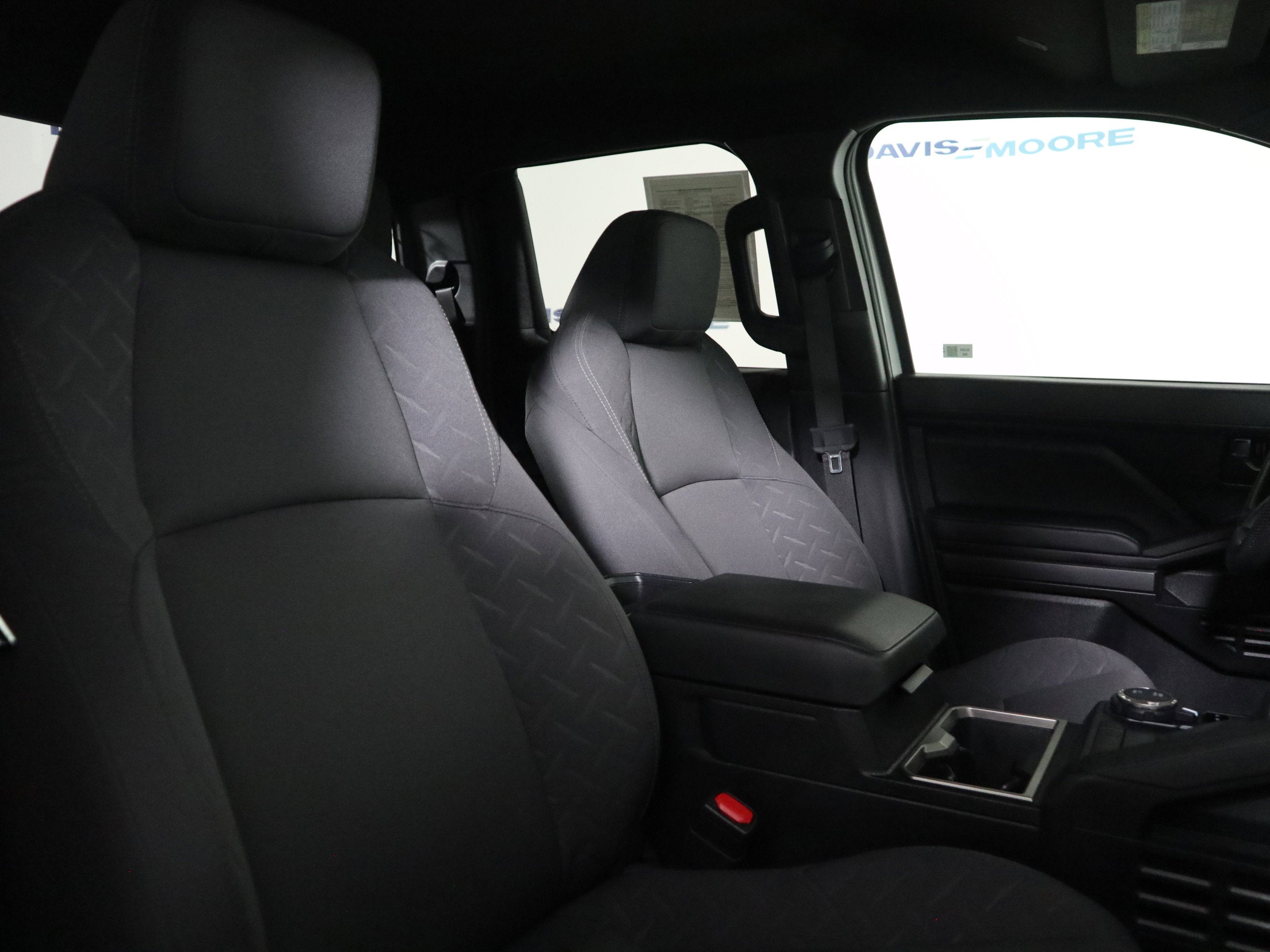 2025 Toyota Tacoma 4WD SR5