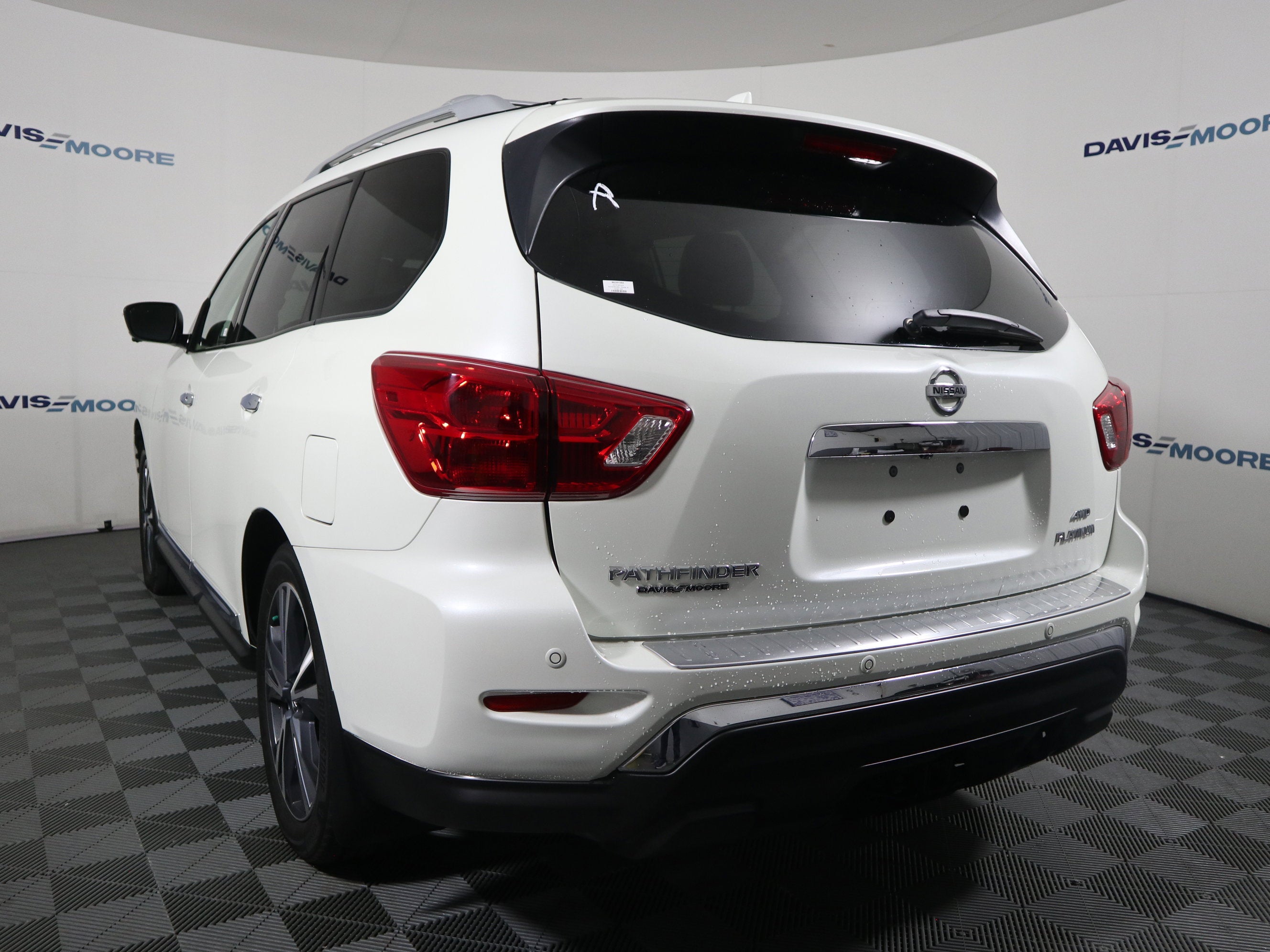 2019 Nissan Pathfinder Platinum 4x4