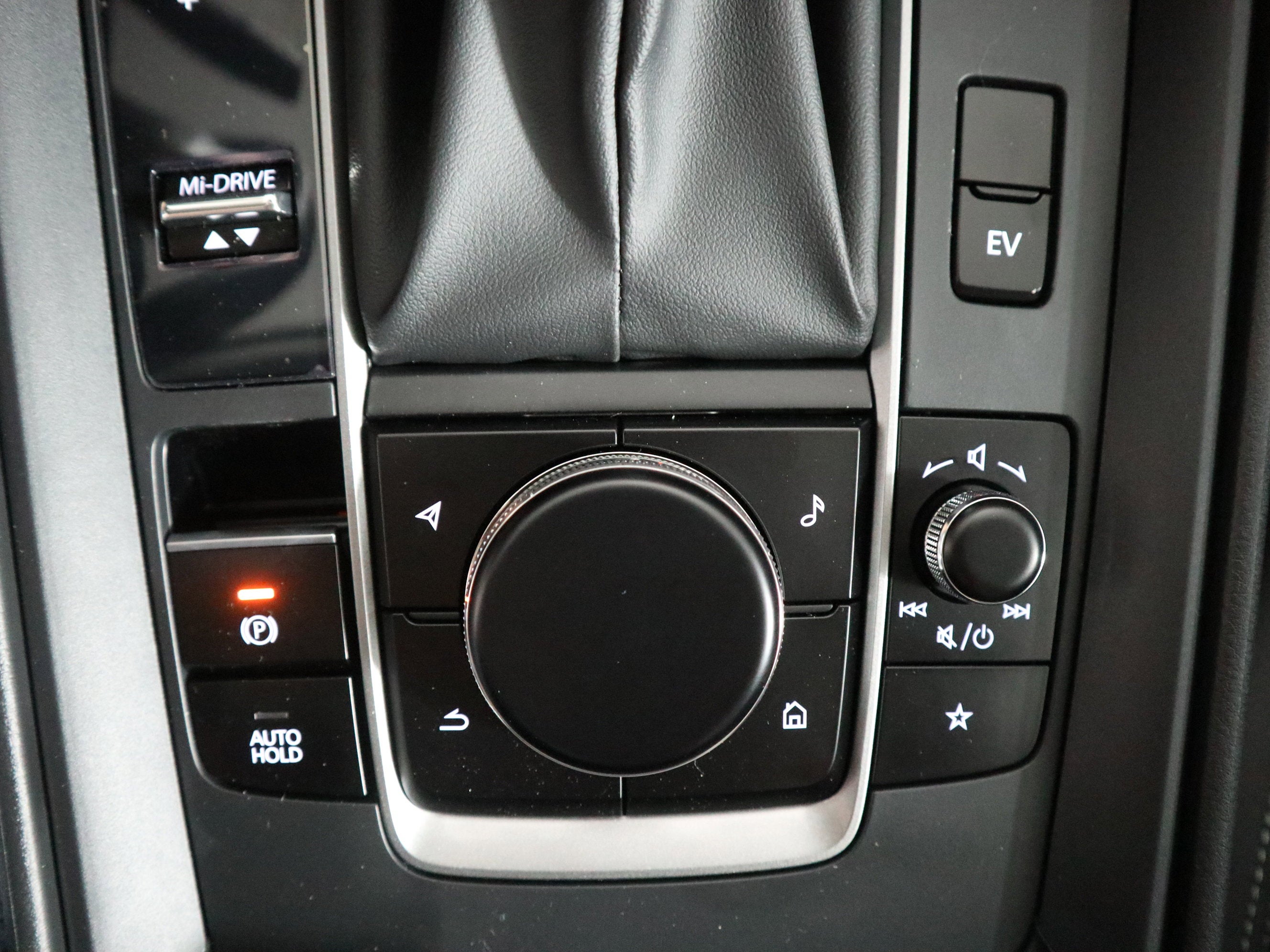 2026 Mazda Mazda CX-50 Hybrid Preferred AWD