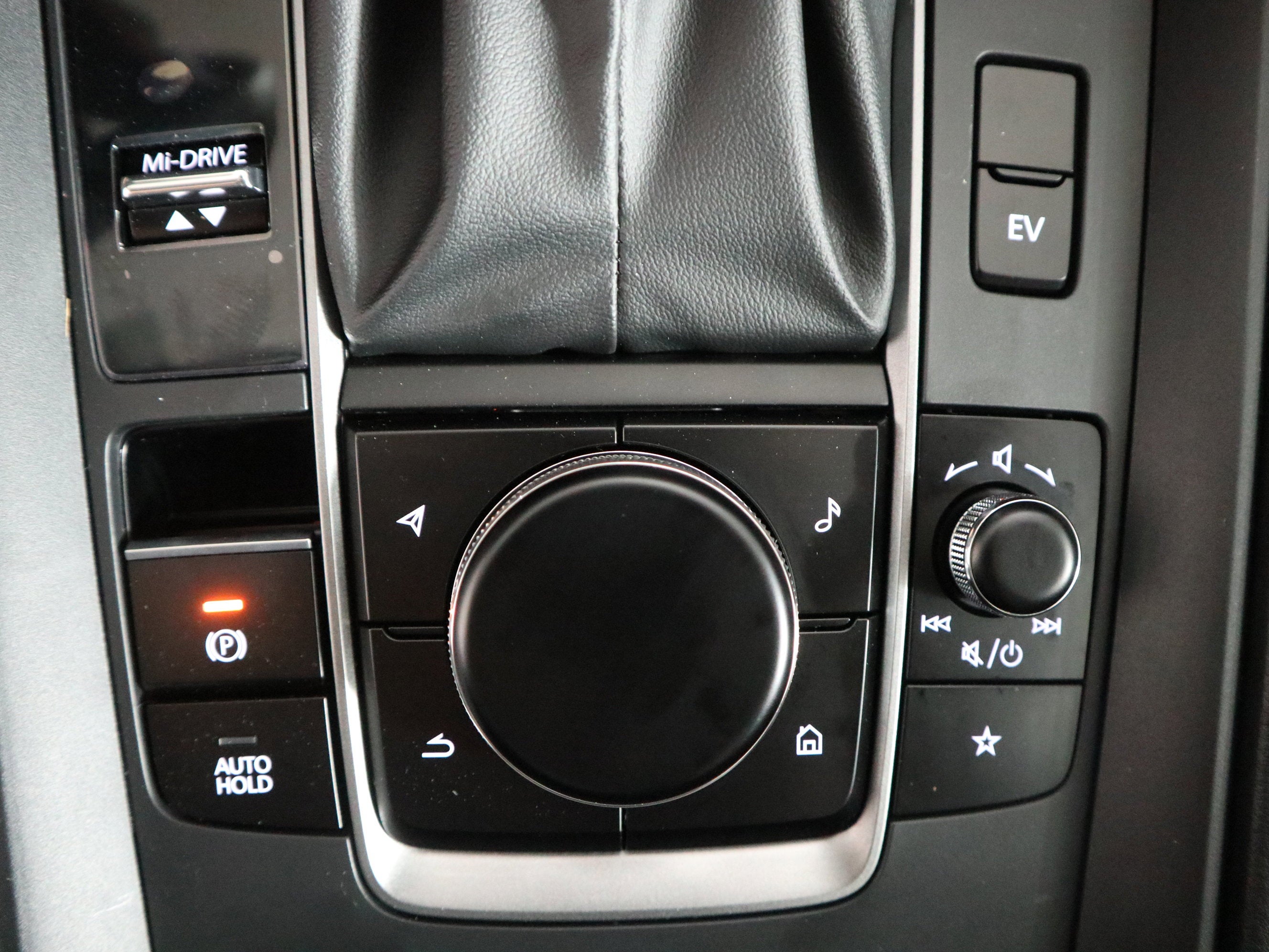 2026 Mazda Mazda CX-50 Hybrid Preferred AWD