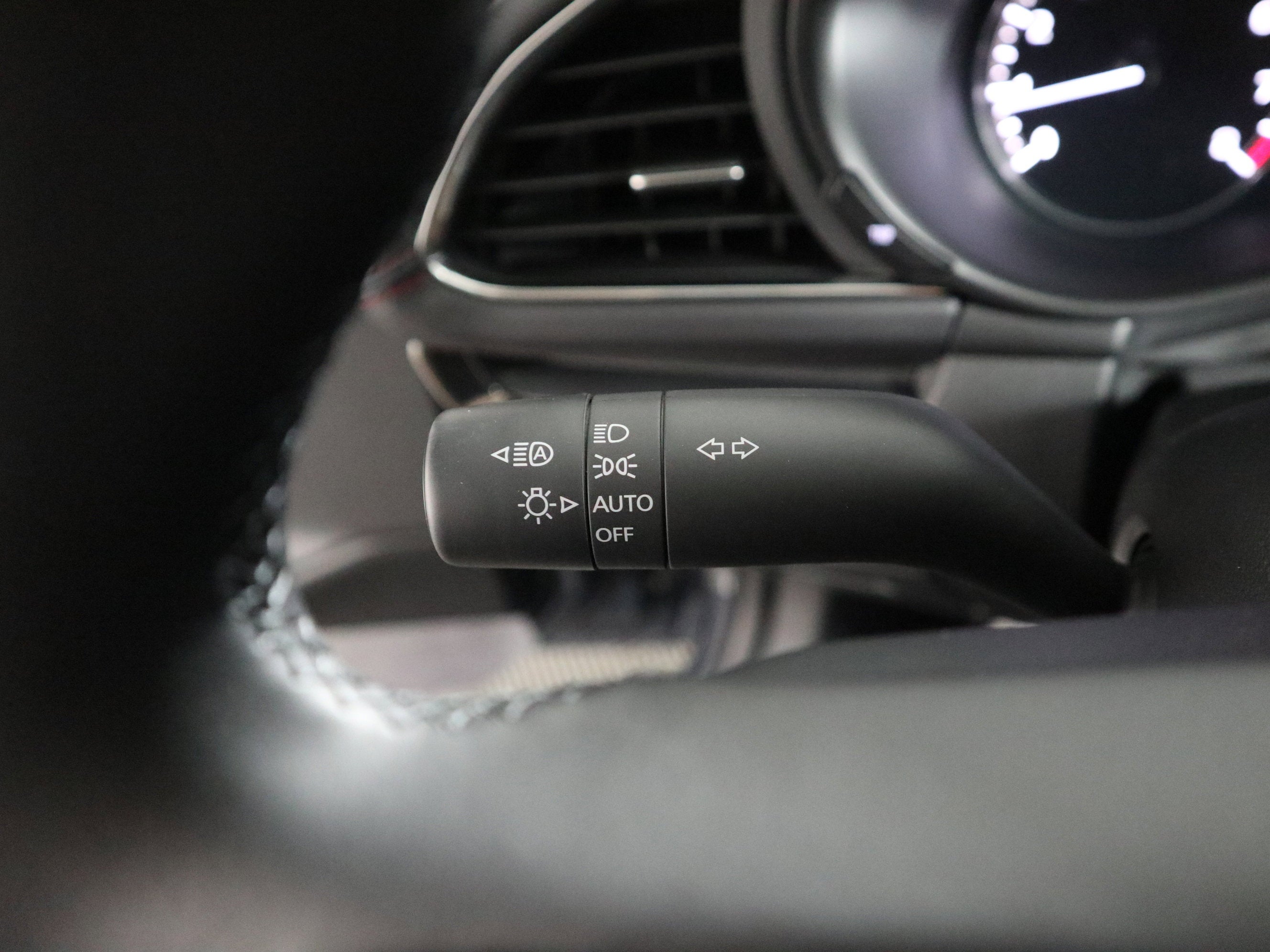 2026 Mazda Mazda3 Sedan 2.5 S Carbon Edition AWD