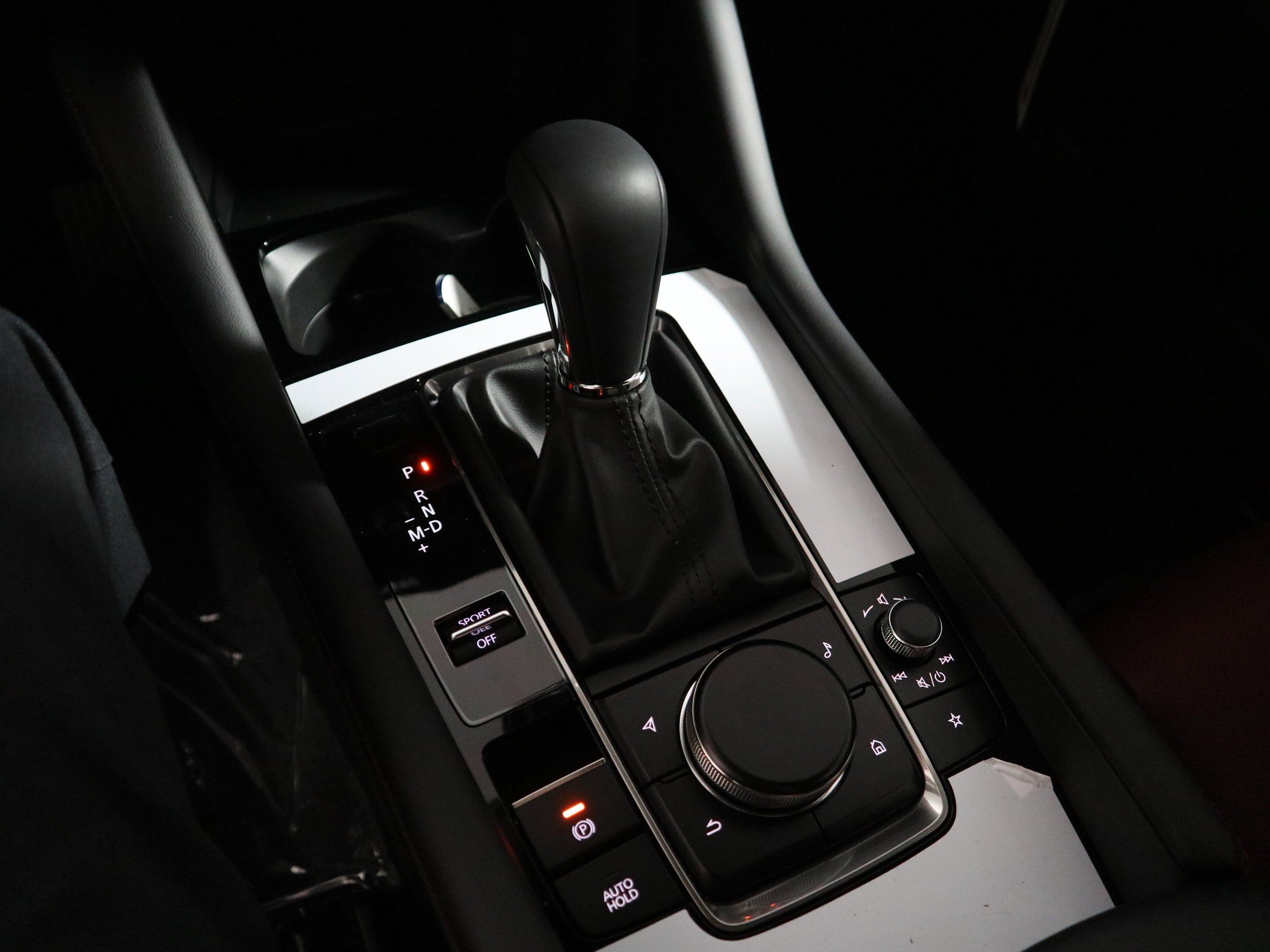 2026 Mazda Mazda3 Hatchback 2.5 S Carbon Edition AWD