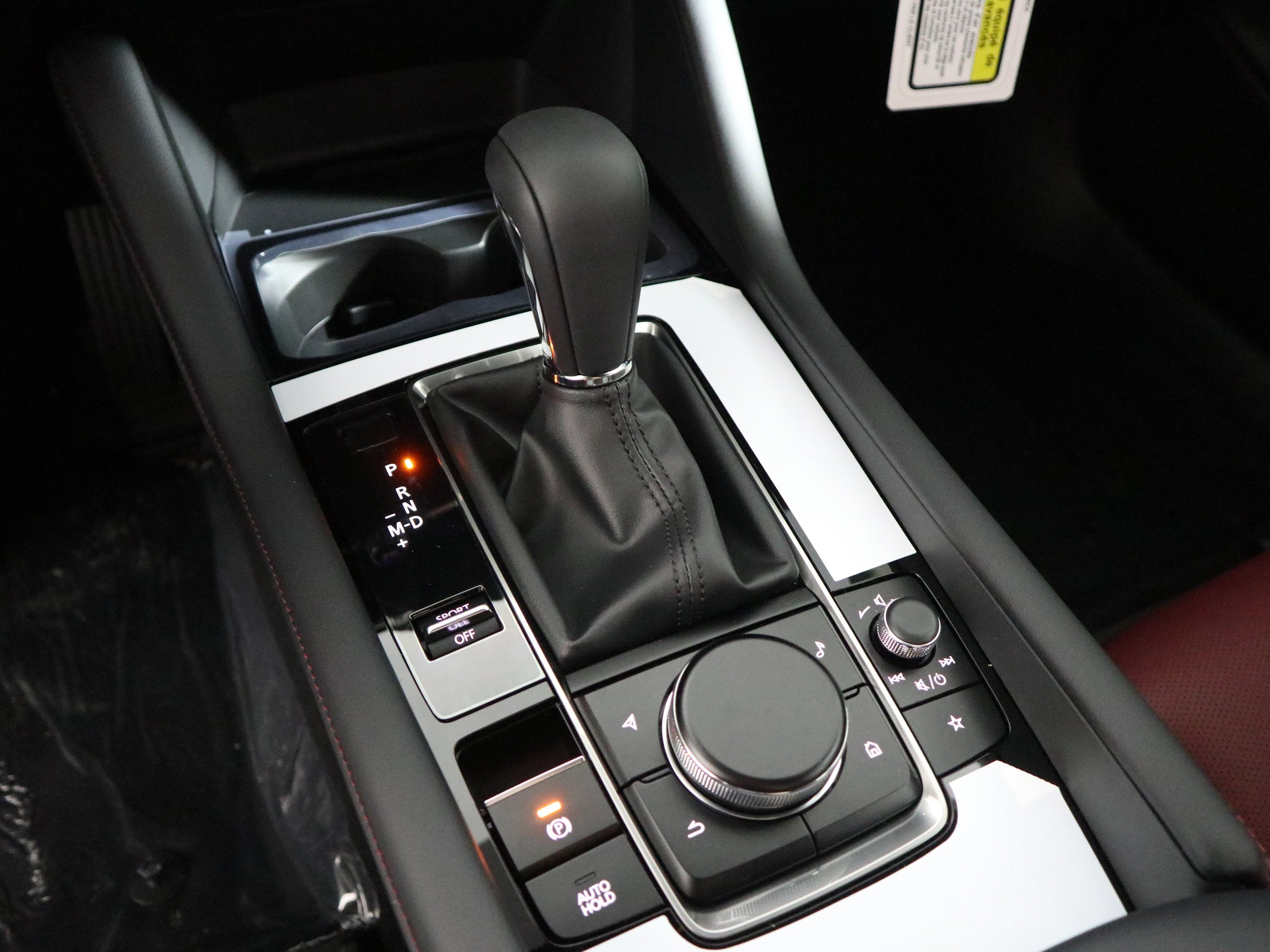 2026 Mazda Mazda3 Hatchback 2.5 S Carbon Edition AWD