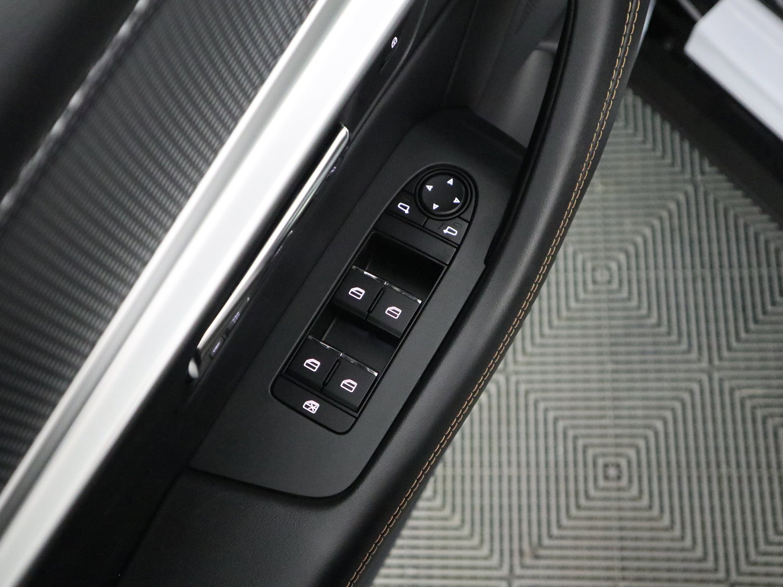 2026 Mazda Mazda CX-70 Plug-In Hybrid SC Plus AWD