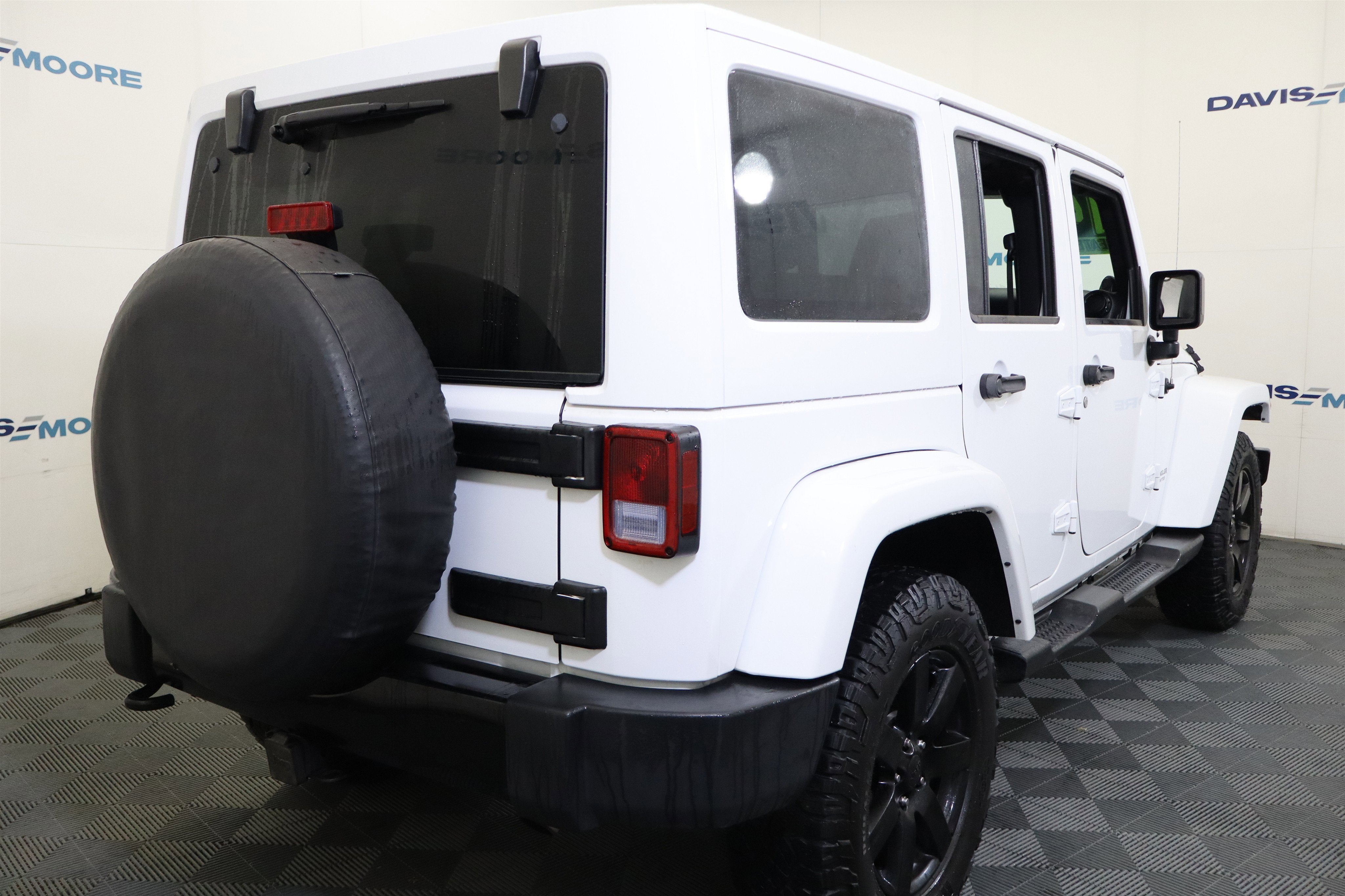 2014 Jeep Wrangler Unlimited Altitude 4WD