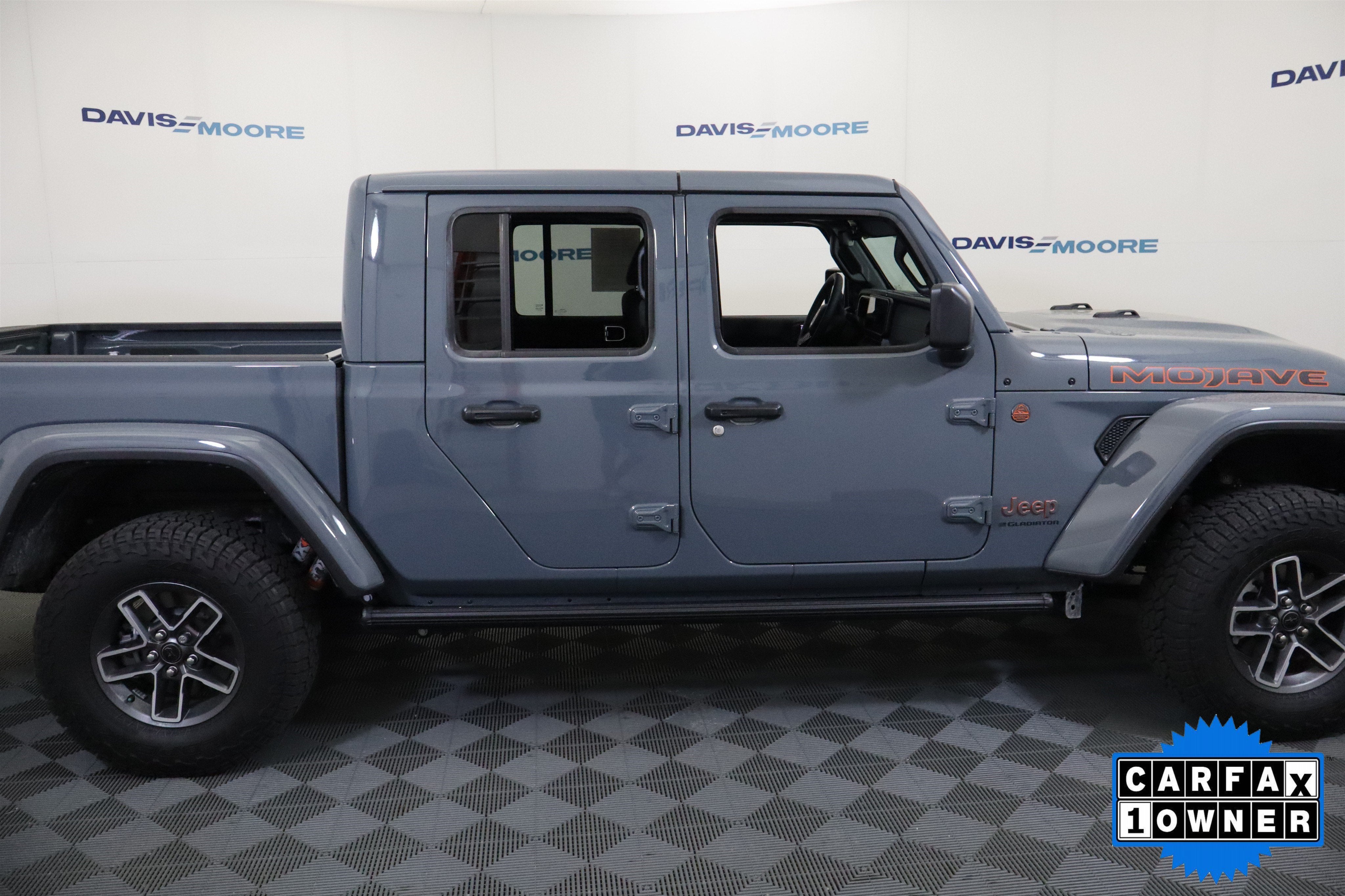 2025 Jeep Gladiator Mojave 4x4