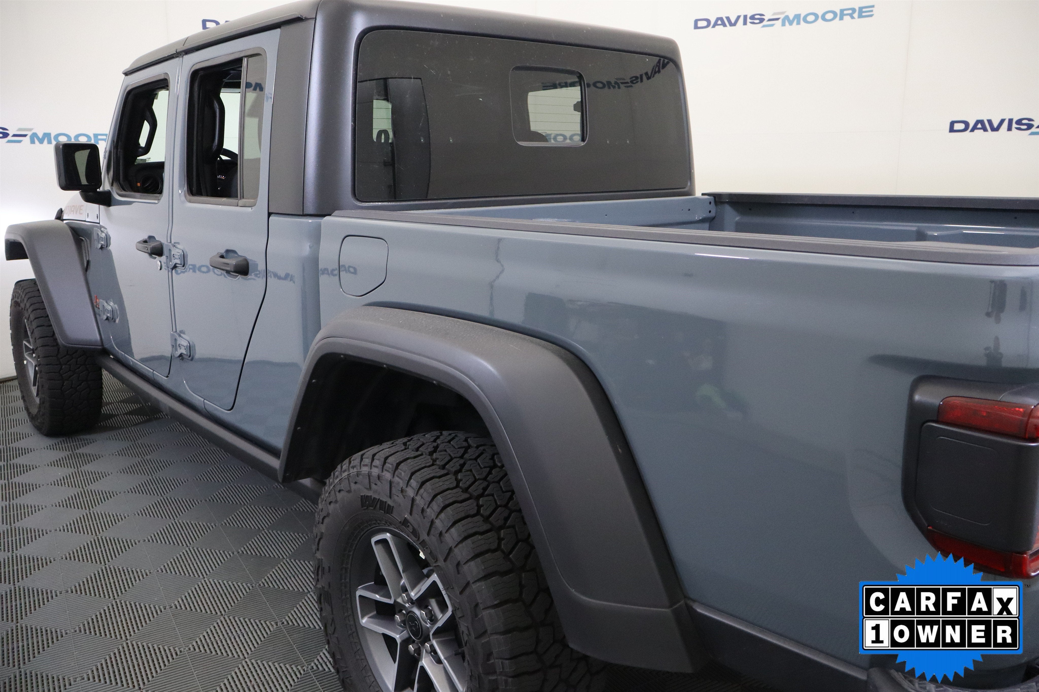 2026 Jeep Gladiator Mojave 4x4