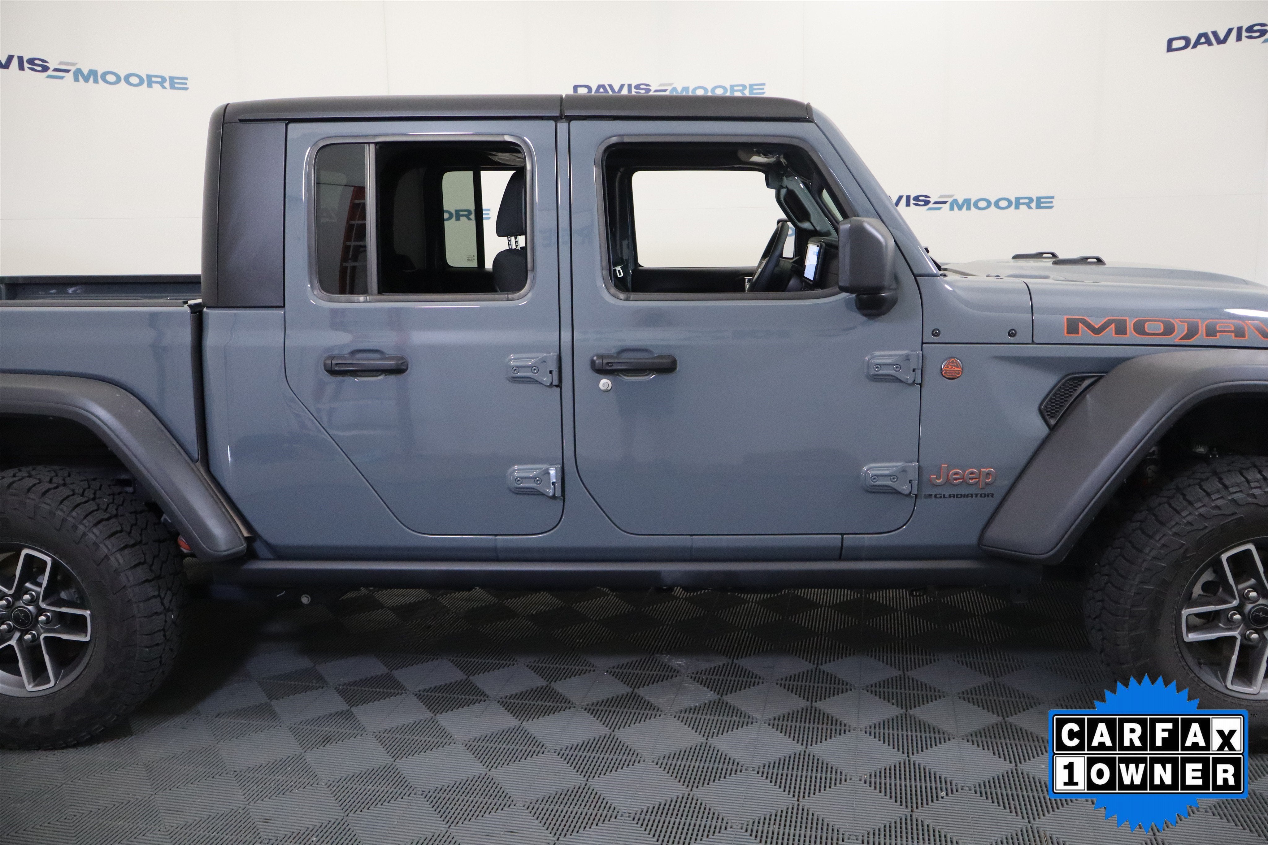 2026 Jeep Gladiator Mojave 4x4
