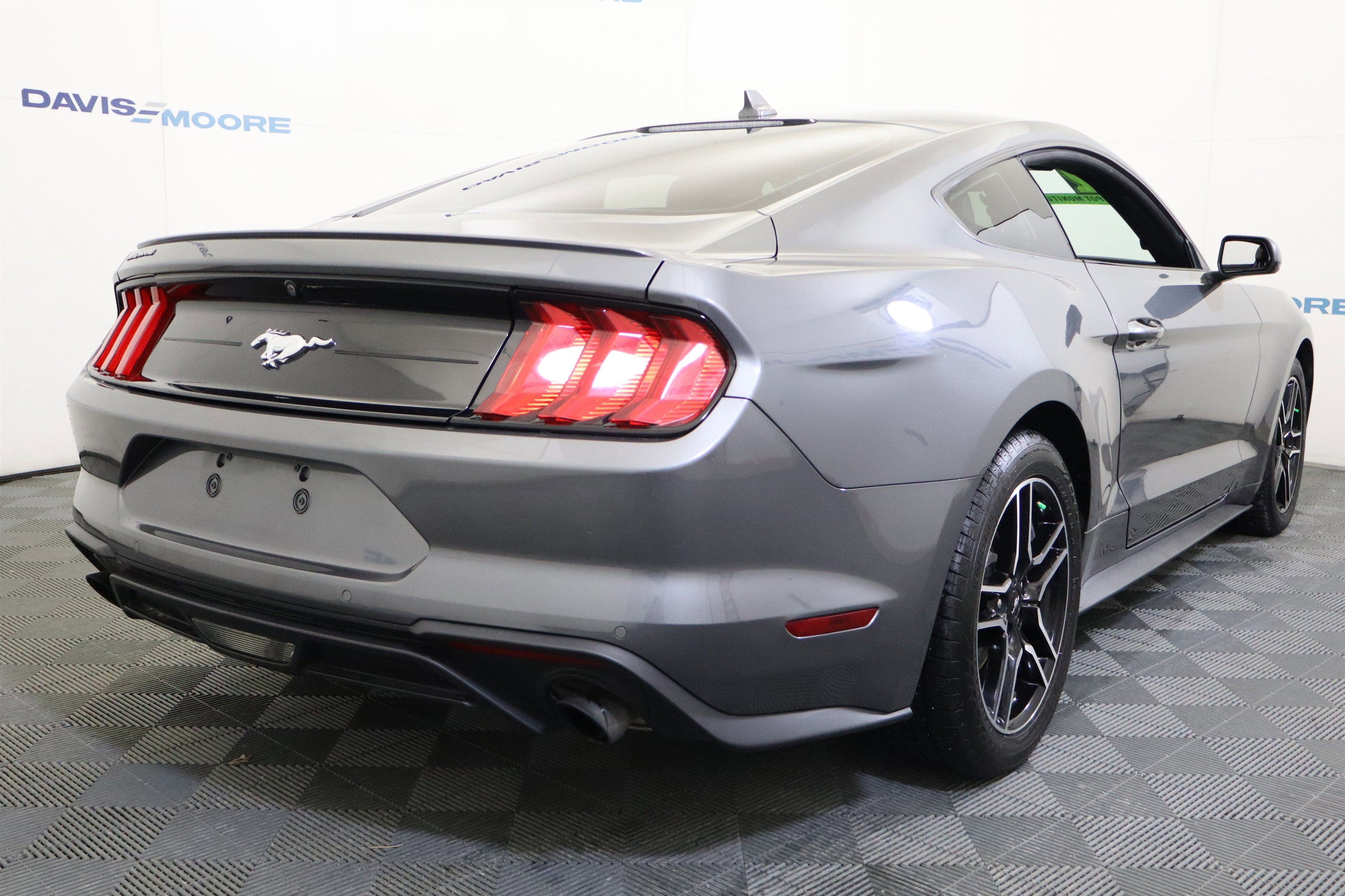 2022 Ford Mustang EcoBoost Premium