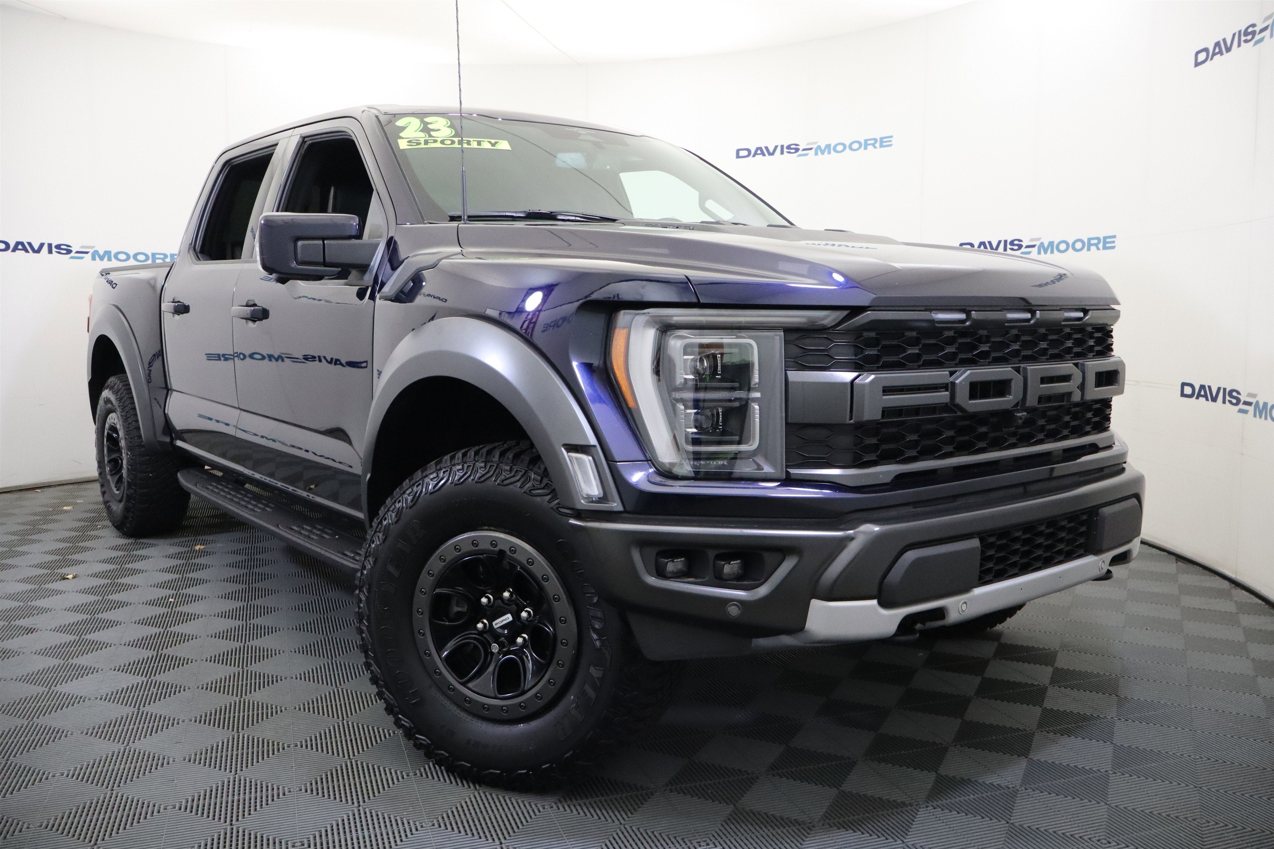 2023 Ford F-150 Raptor SuperCrew 4WD