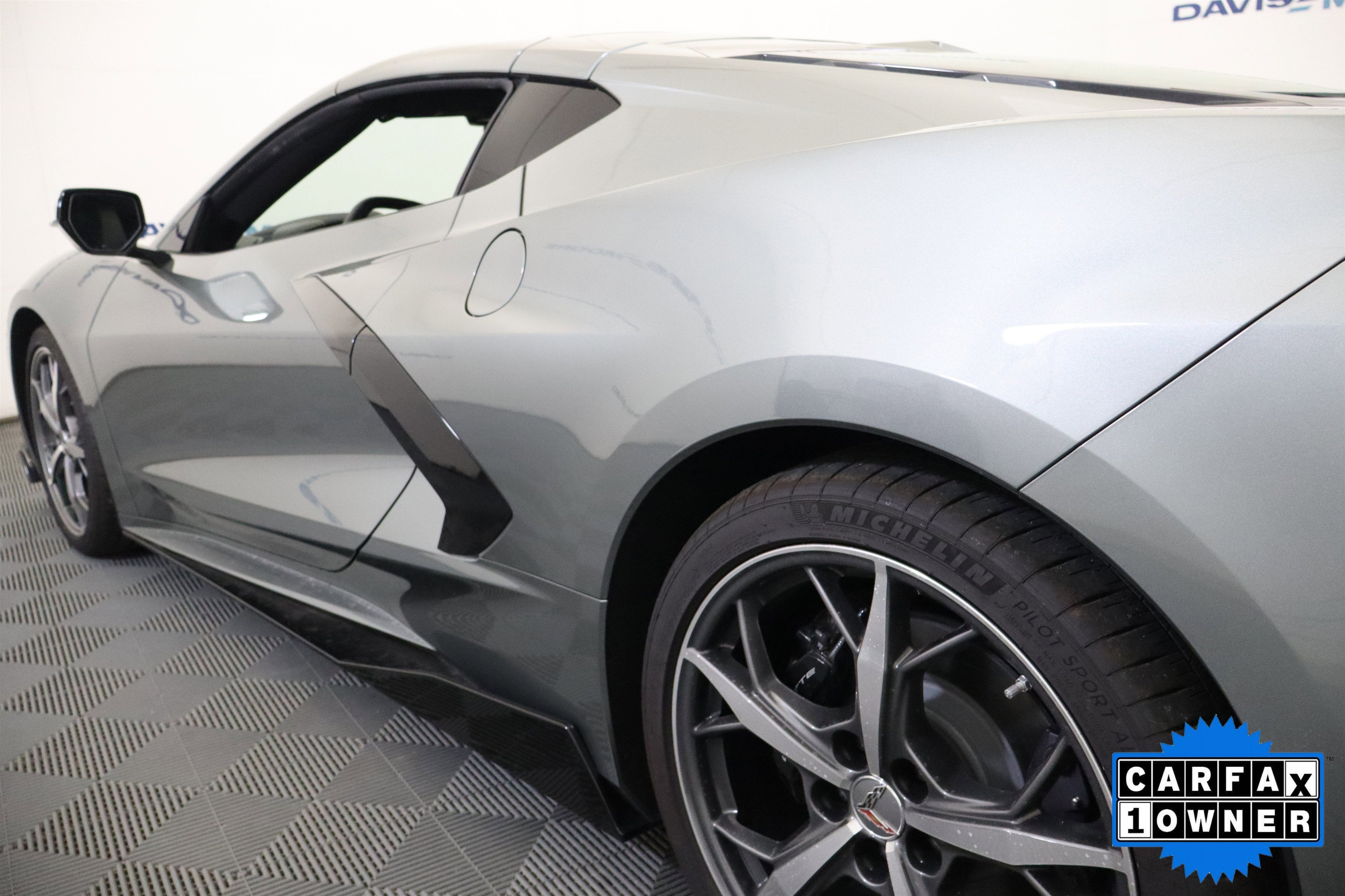 2023 Chevrolet Corvette 2LT