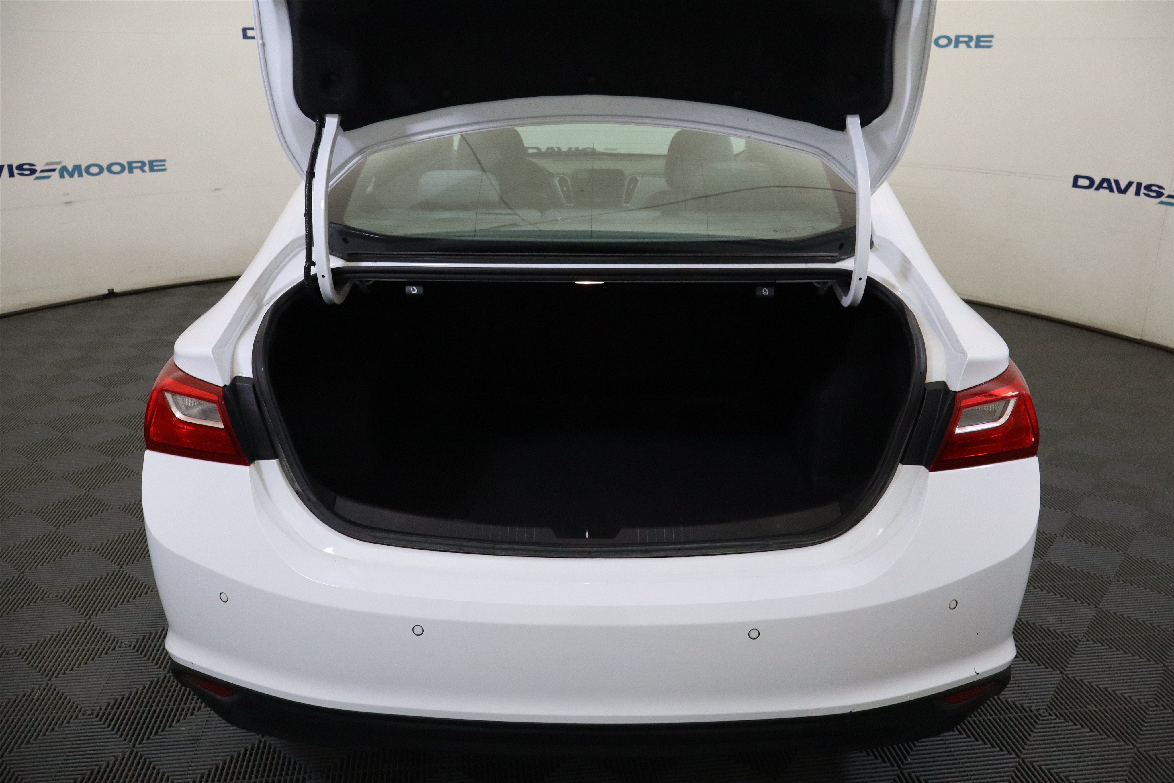 2023 Chevrolet Malibu 1LT - Photo 9