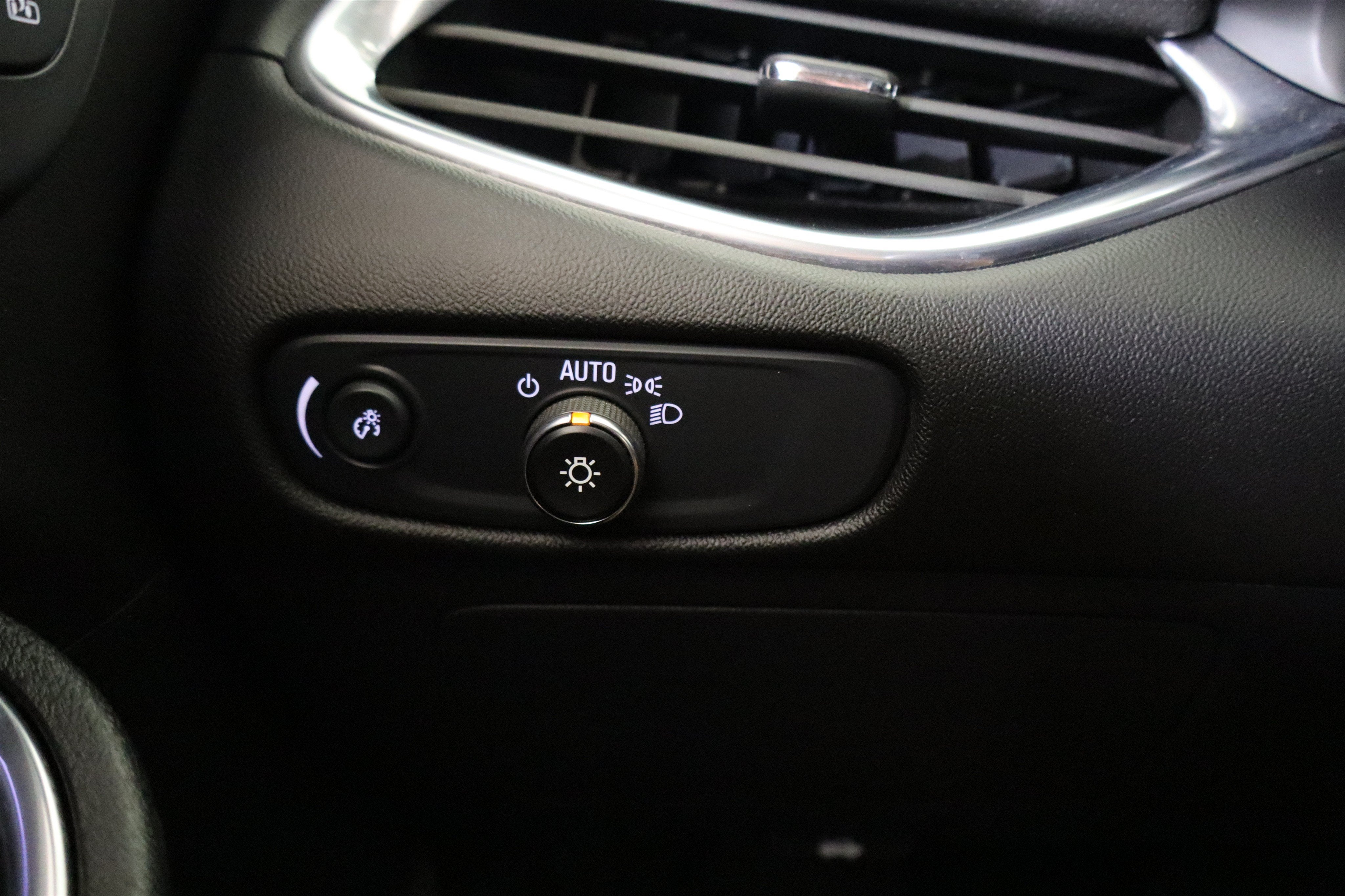 2024 Chevrolet Malibu 2LT - Photo 33