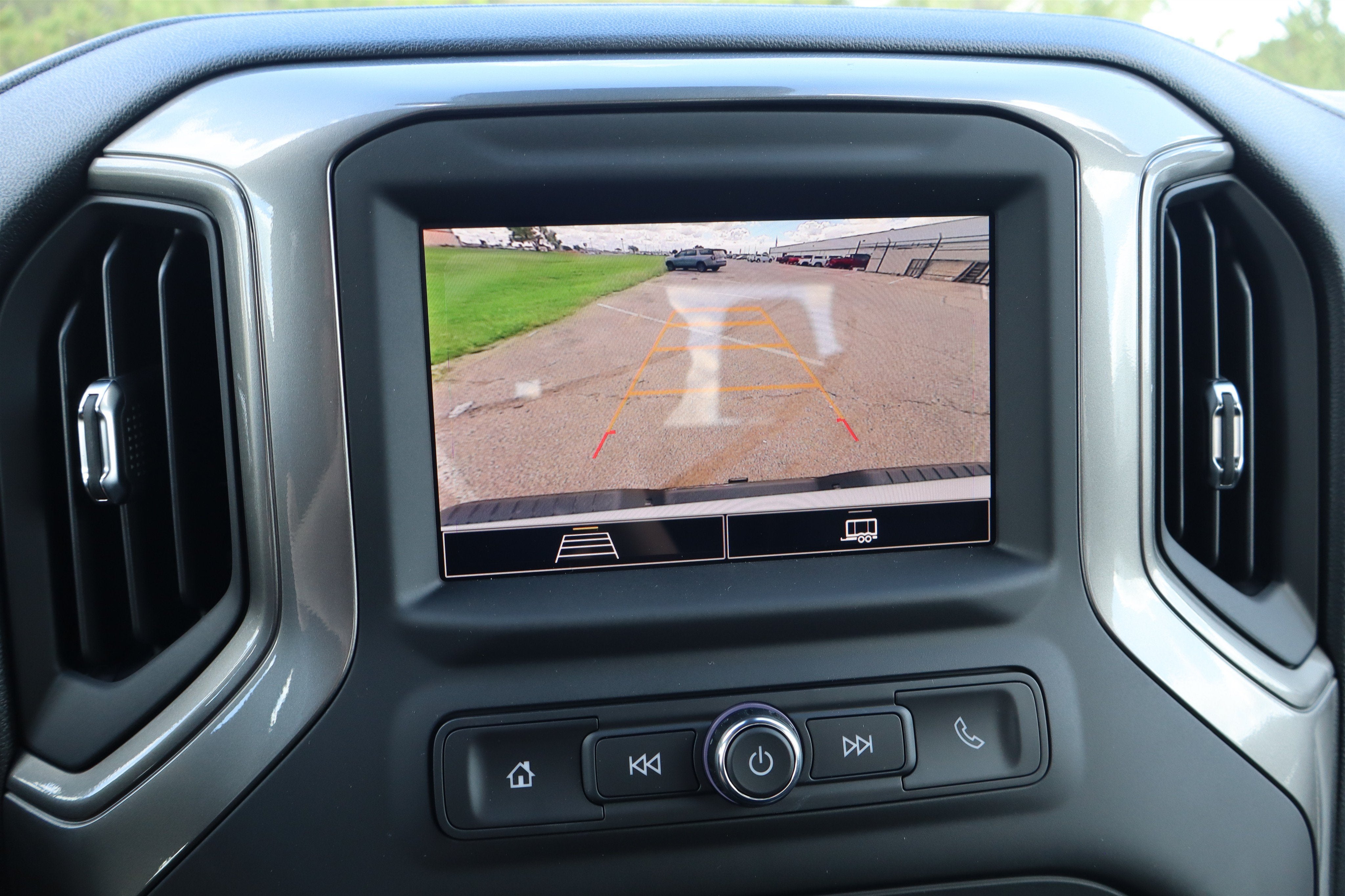 2026 Chevrolet Silverado 2500HD Custom Crew Cab 4WD