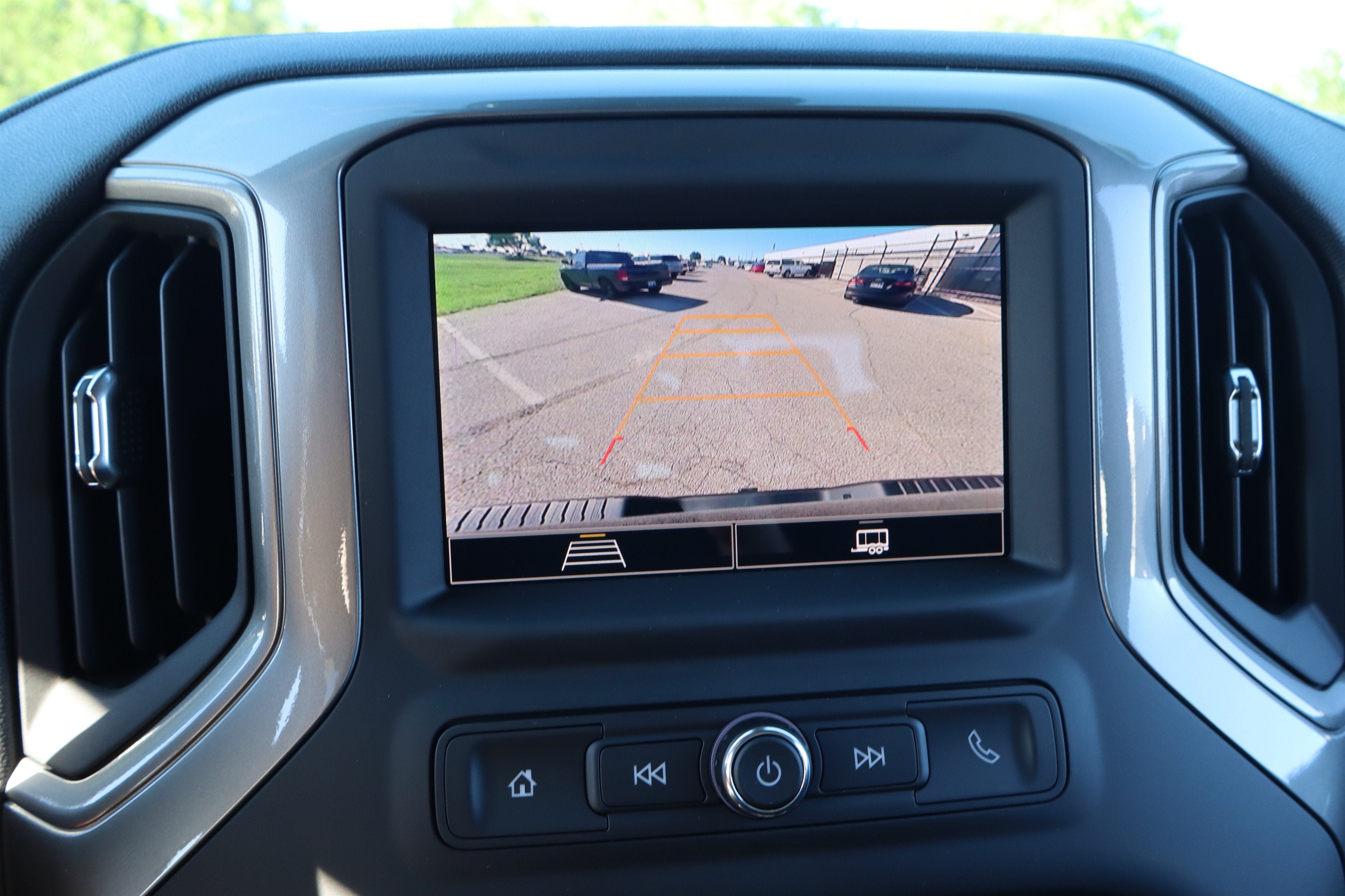 2026 Chevrolet Silverado 2500HD Custom Crew Cab 4WD