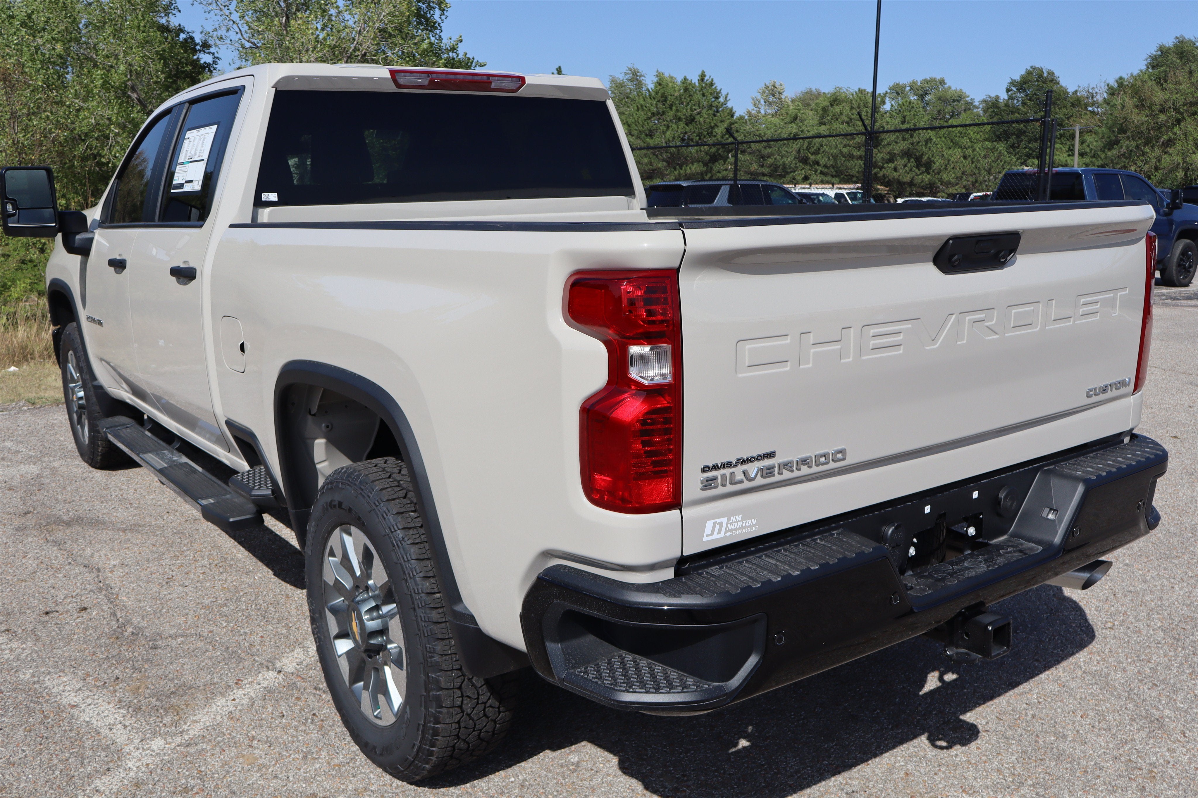 2026 Chevrolet Silverado 2500HD Custom Crew Cab 4WD
