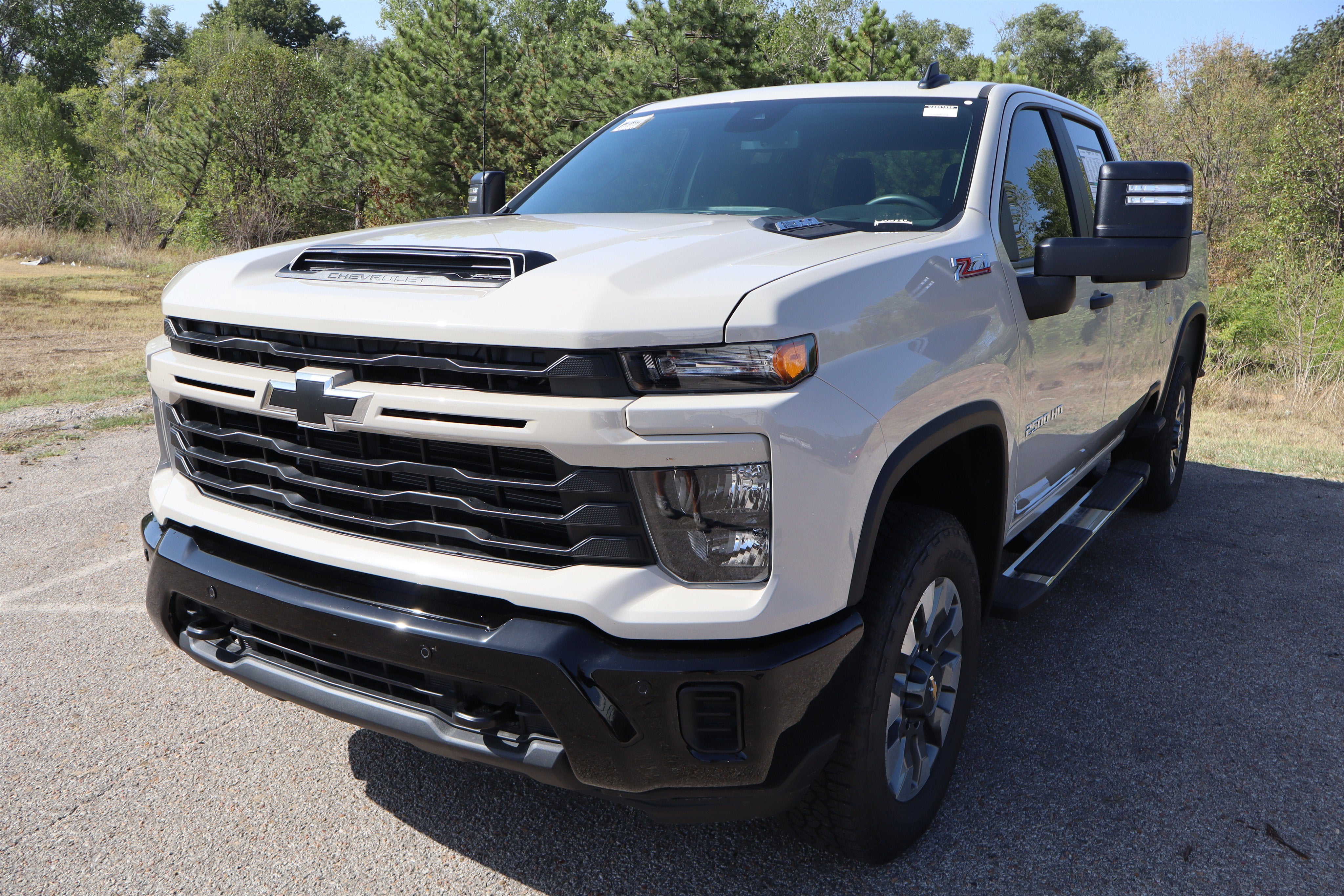 2026 Chevrolet Silverado 2500HD Custom Crew Cab 4WD