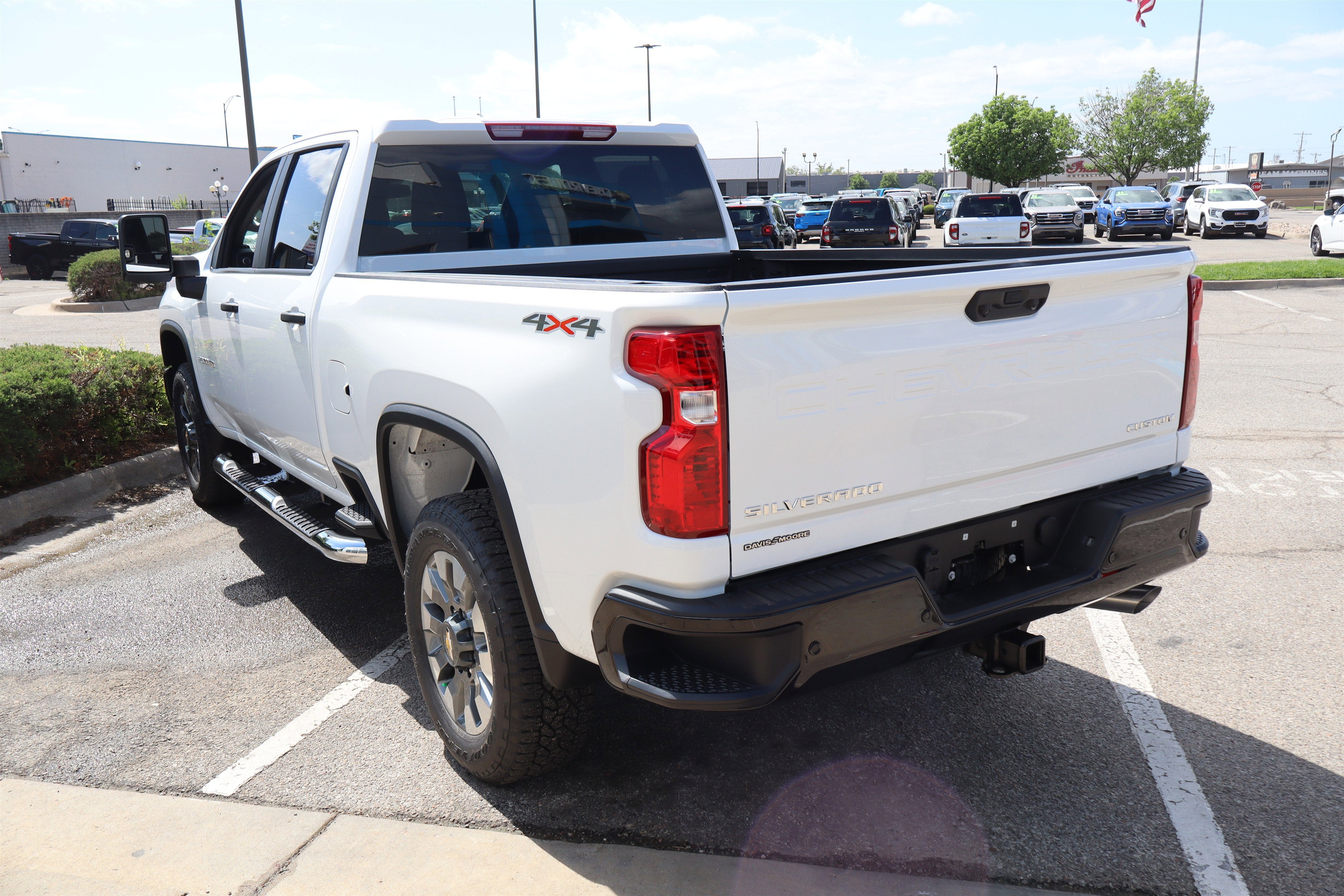 2026 Chevrolet Silverado 2500HD Custom Crew Cab 4WD