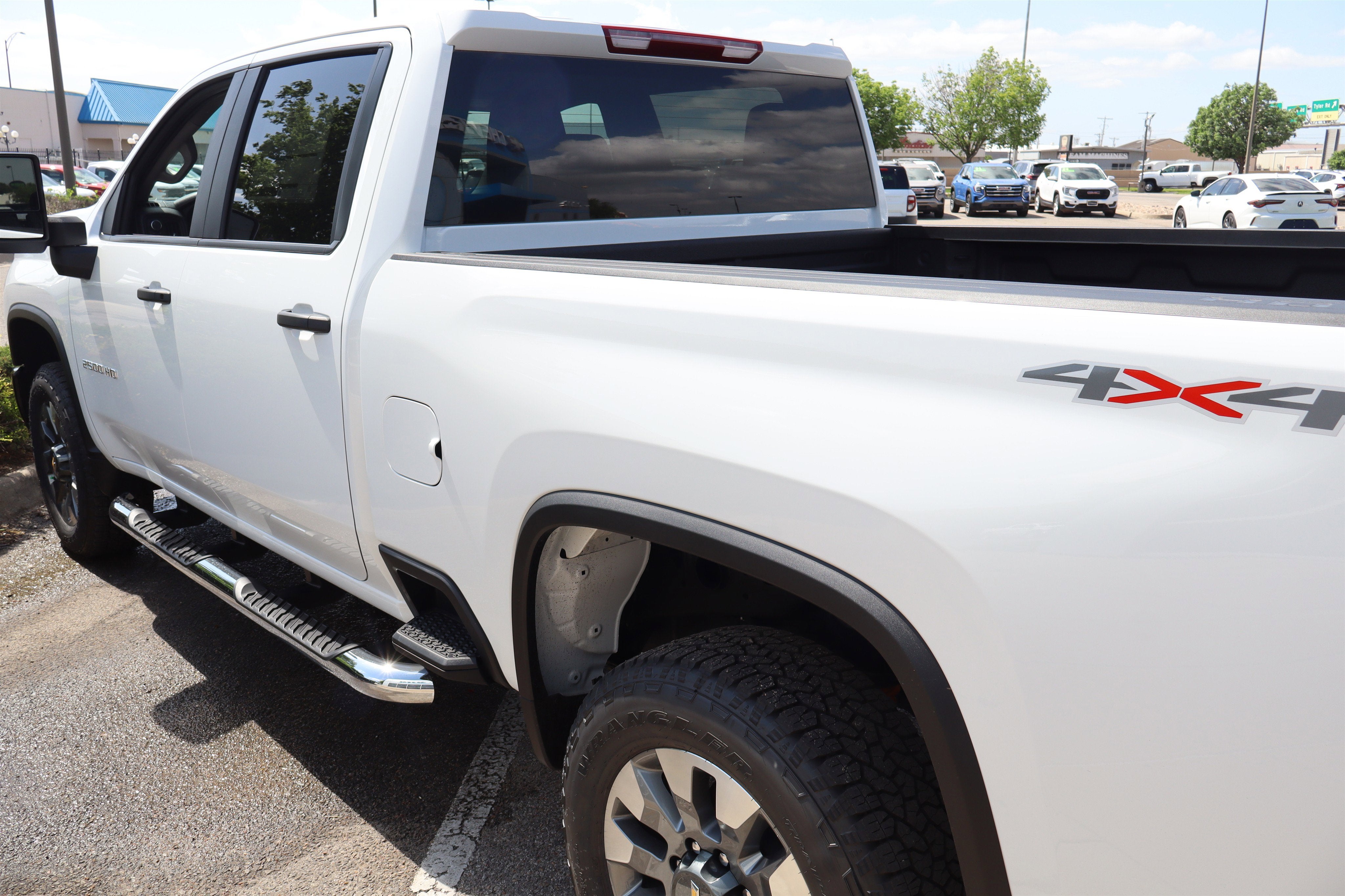 2026 Chevrolet Silverado 2500HD Custom Crew Cab 4WD