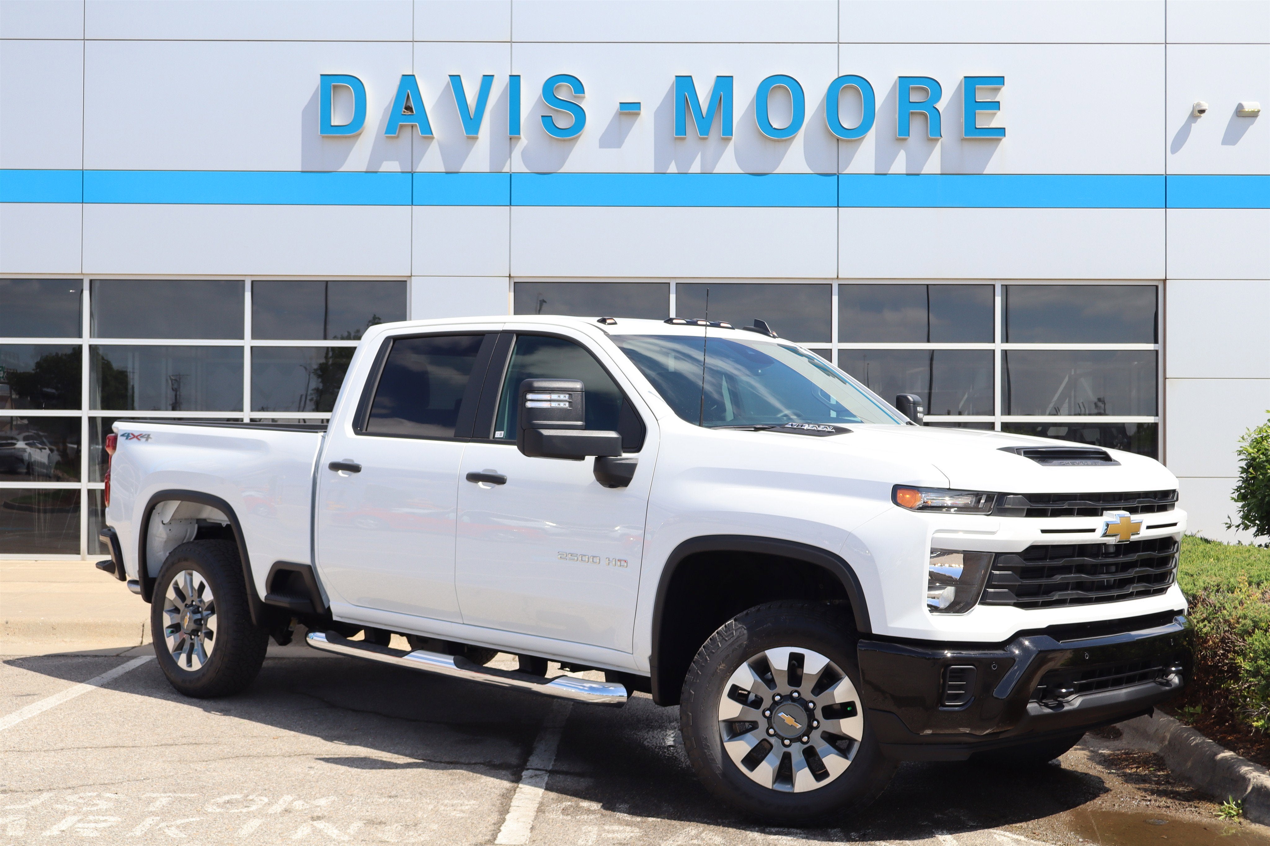 2026 Chevrolet Silverado 2500HD Custom Crew Cab 4WD
