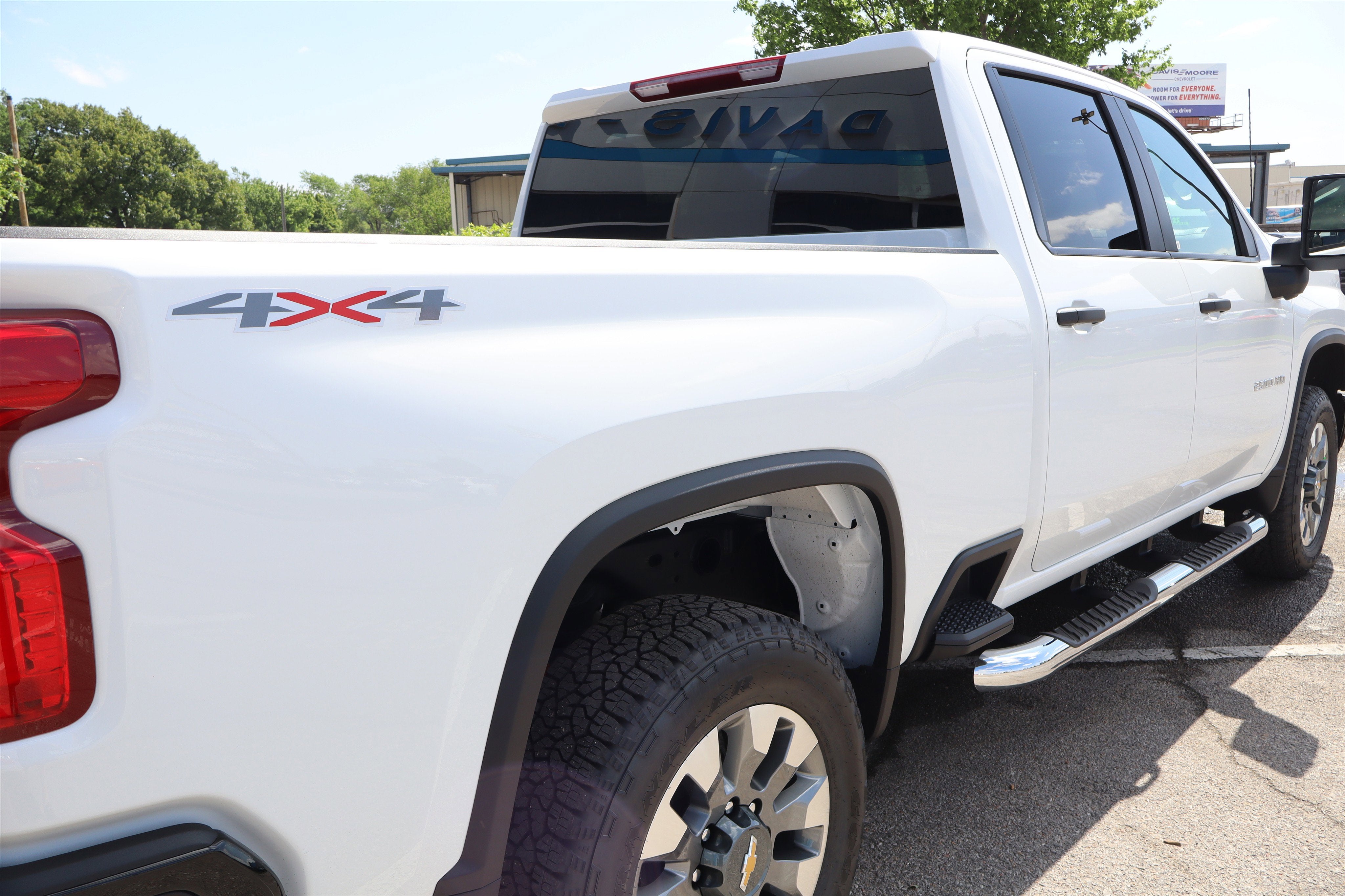 2026 Chevrolet Silverado 2500HD Custom Crew Cab 4WD