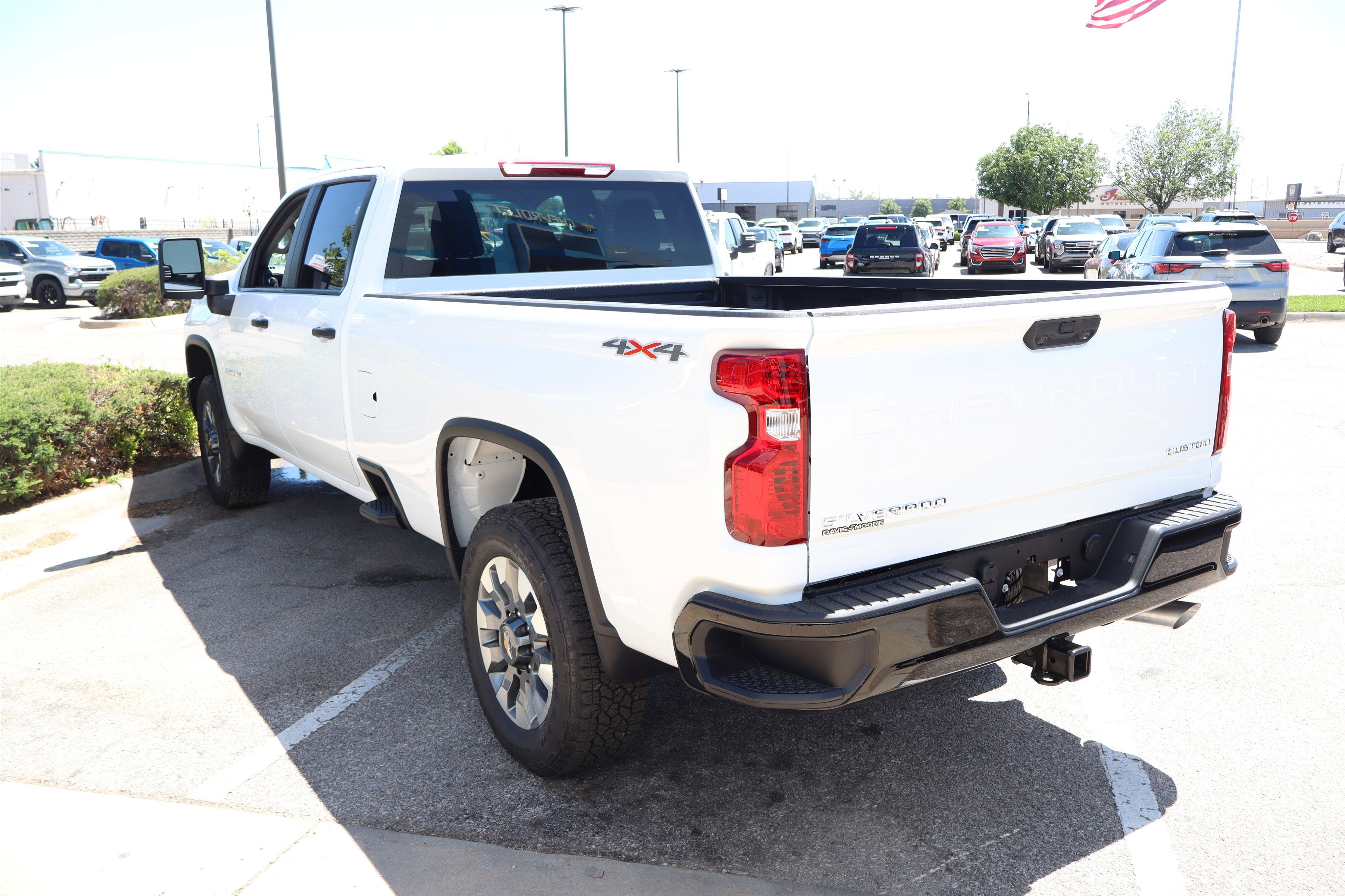 2026 Chevrolet Silverado 2500HD Custom Crew Cab 4WD