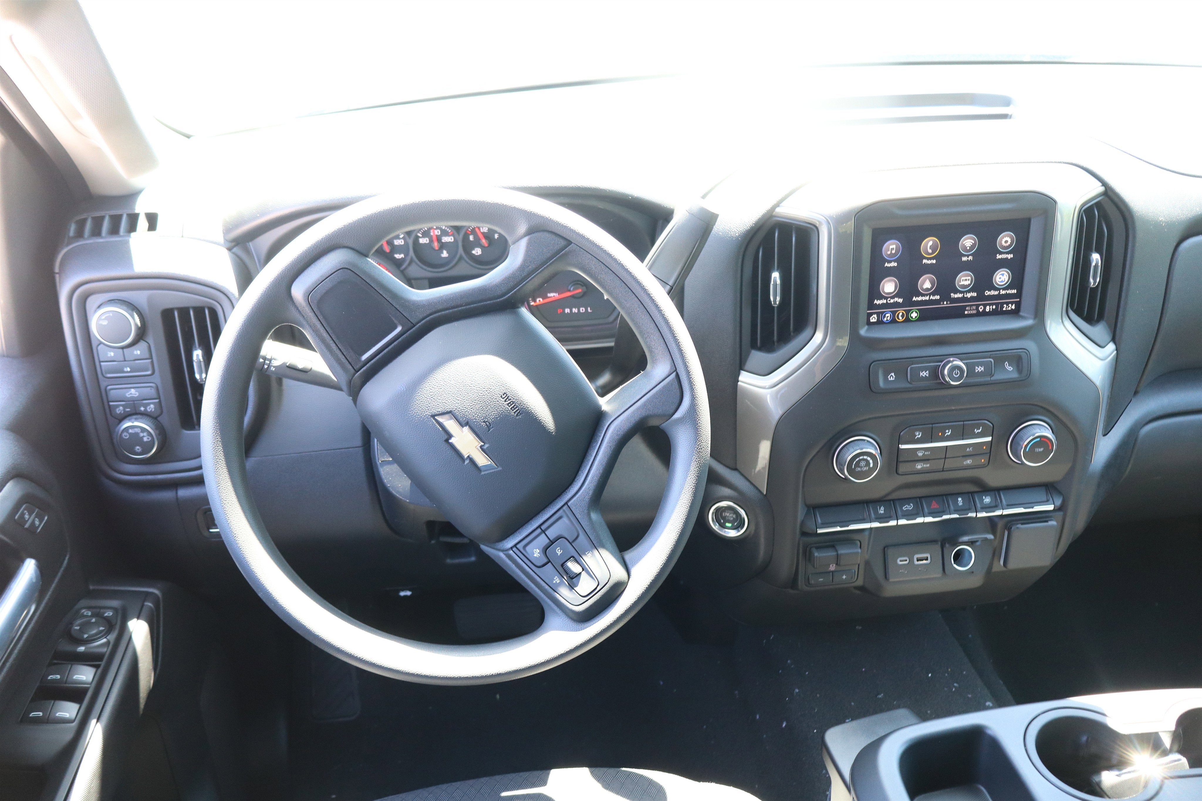 2026 Chevrolet Silverado 2500HD Custom Crew Cab 4WD