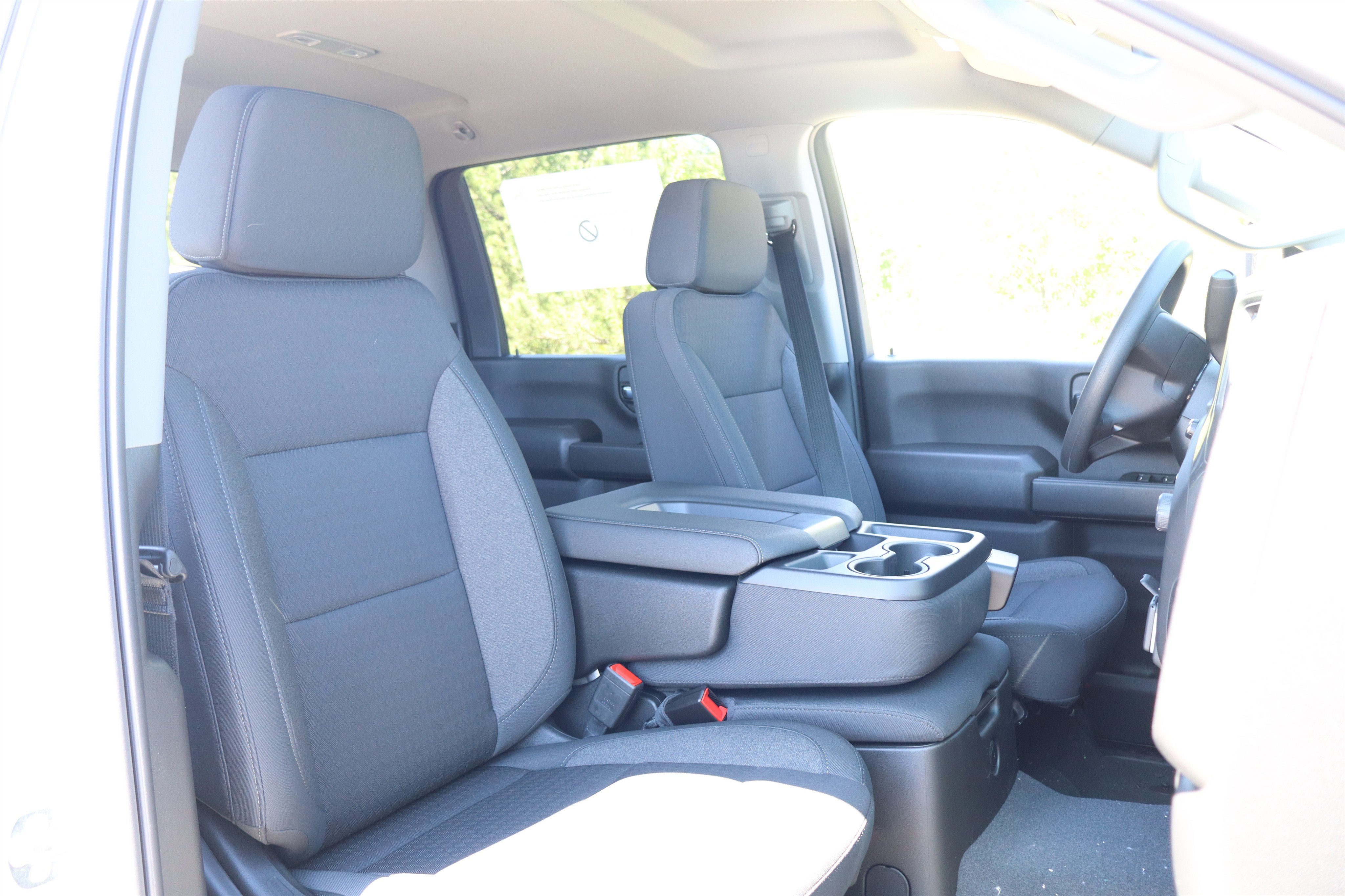 2026 Chevrolet Silverado 2500HD Custom Crew Cab 4WD