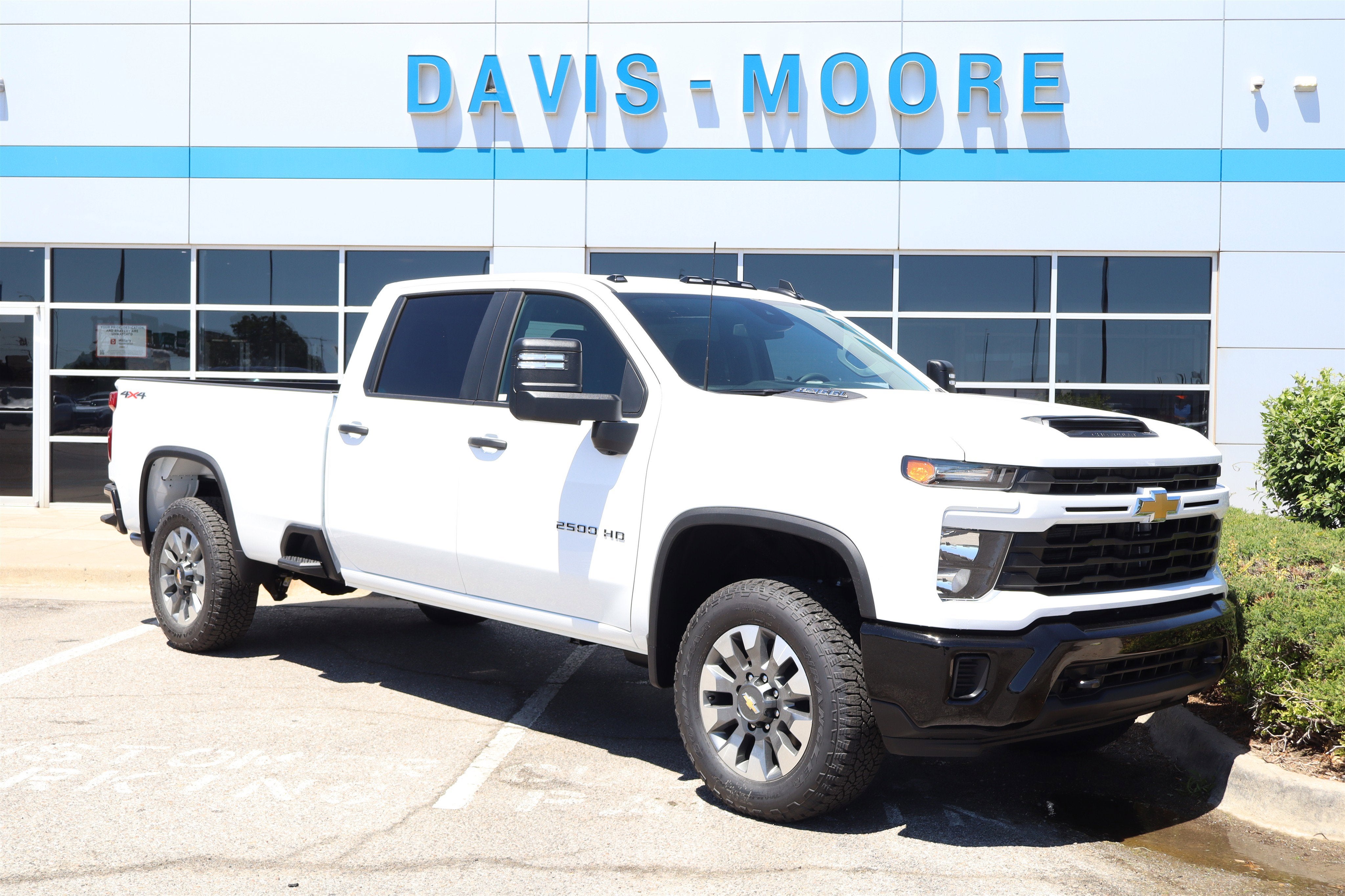2026 Chevrolet Silverado 2500HD Custom Crew Cab 4WD