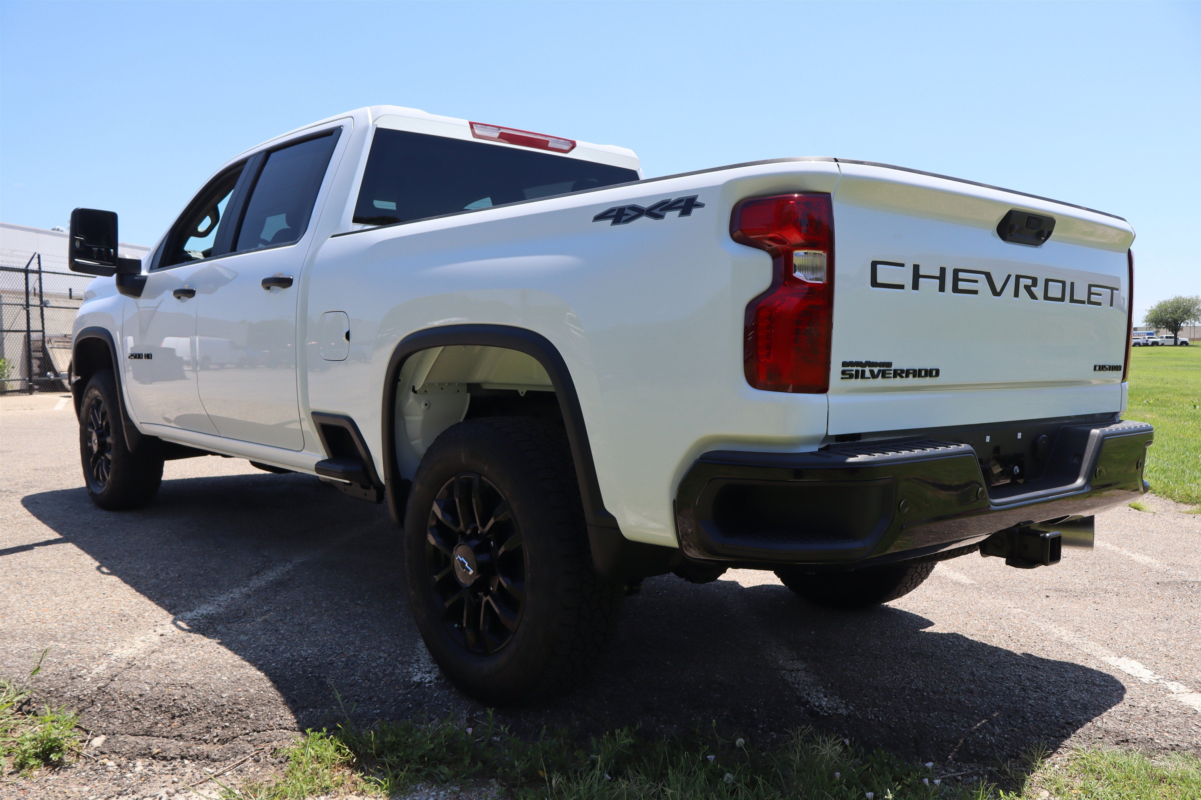 2026 Chevrolet Silverado 2500HD Custom Crew Cab 4WD