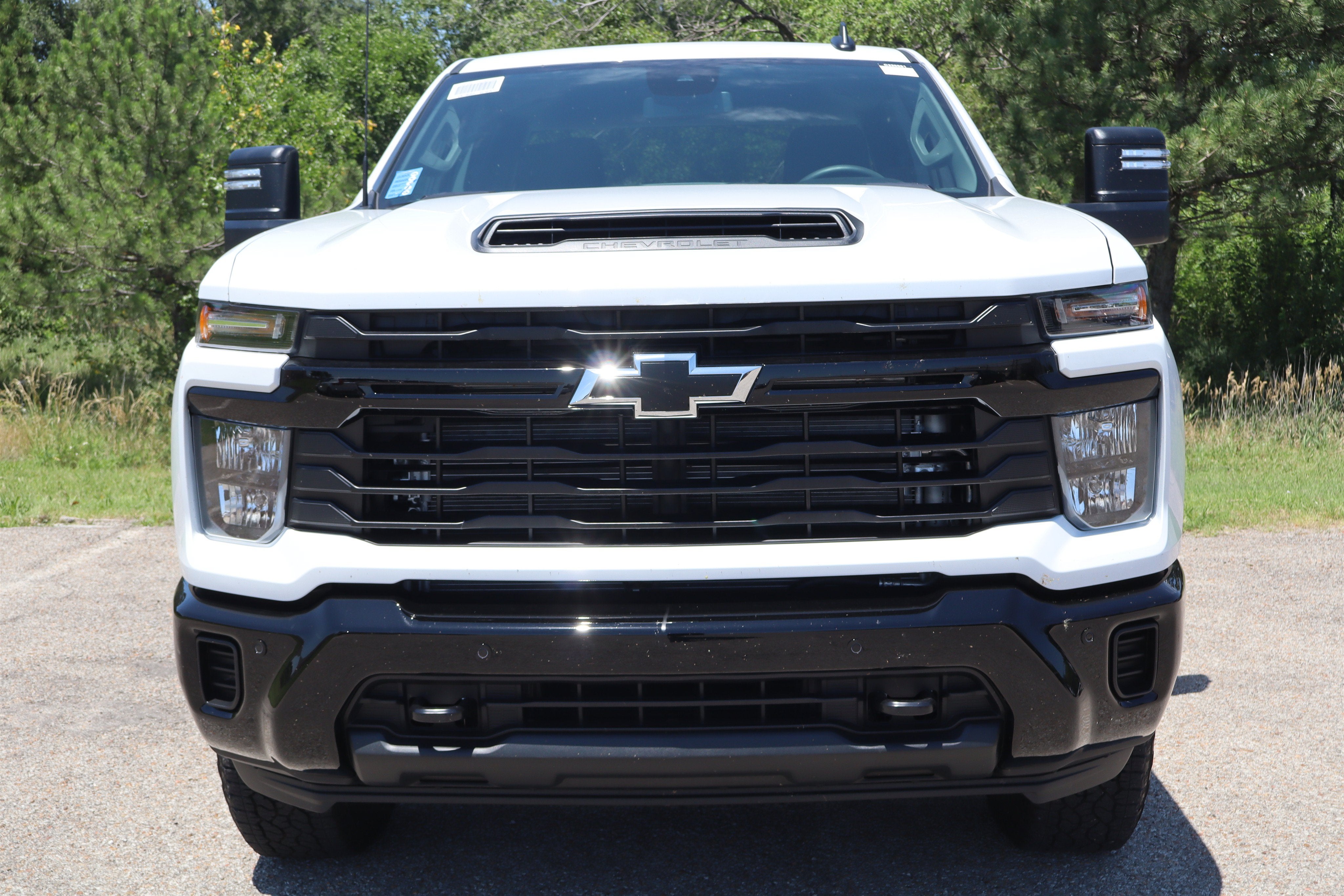 2026 Chevrolet Silverado 2500HD Custom Crew Cab 4WD