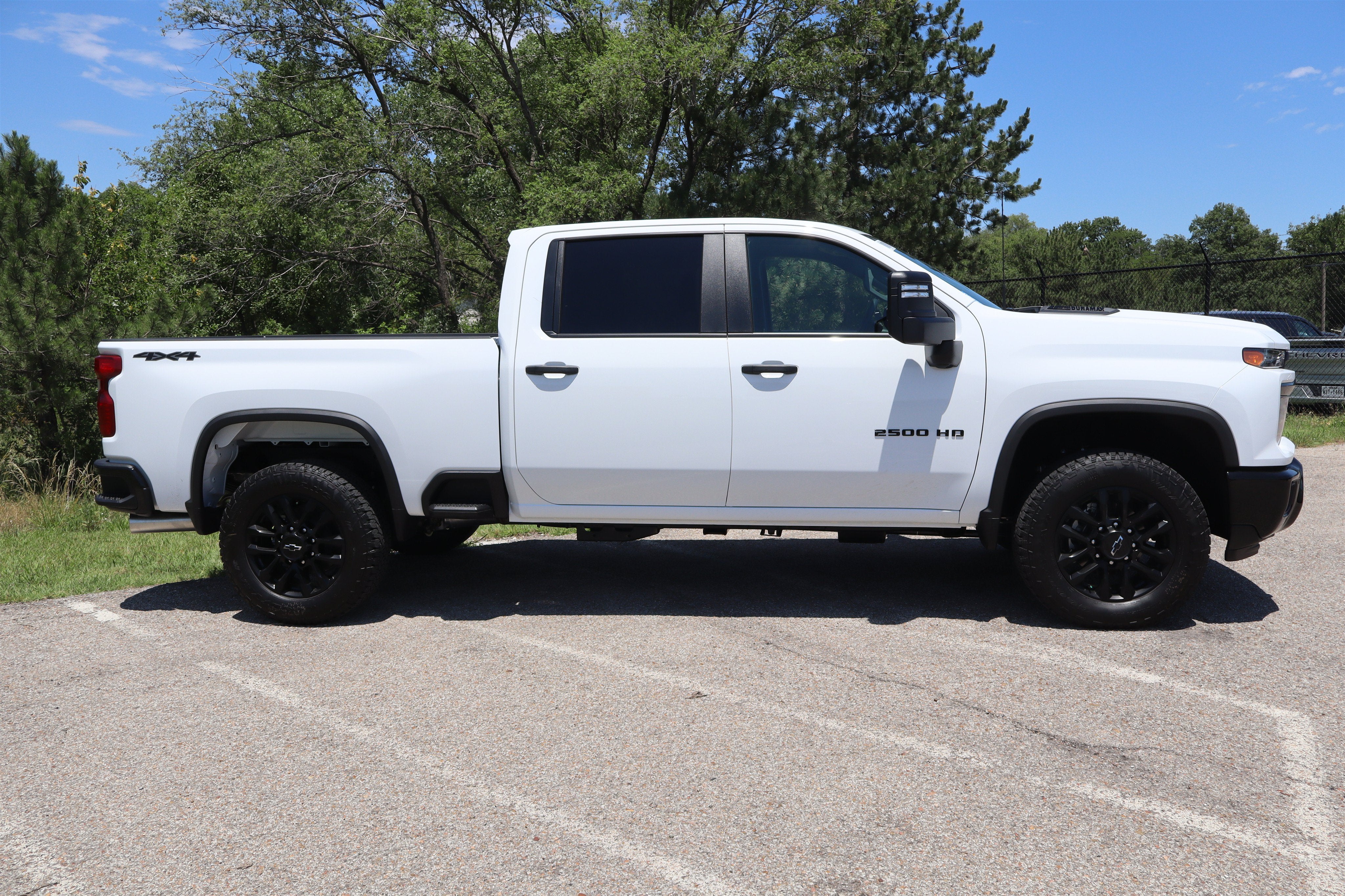 2026 Chevrolet Silverado 2500HD Custom Crew Cab 4WD