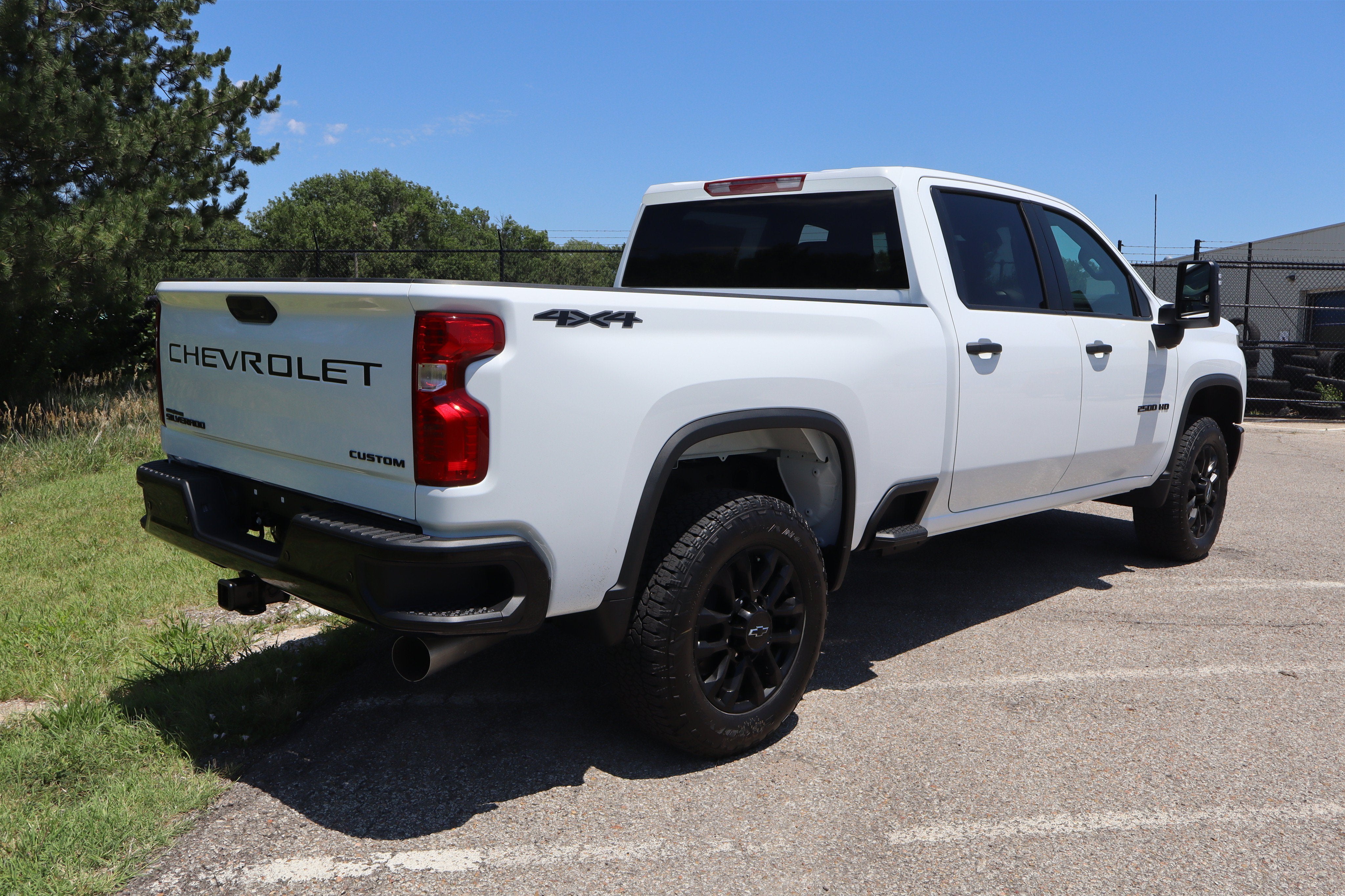 2026 Chevrolet Silverado 2500HD Custom Crew Cab 4WD