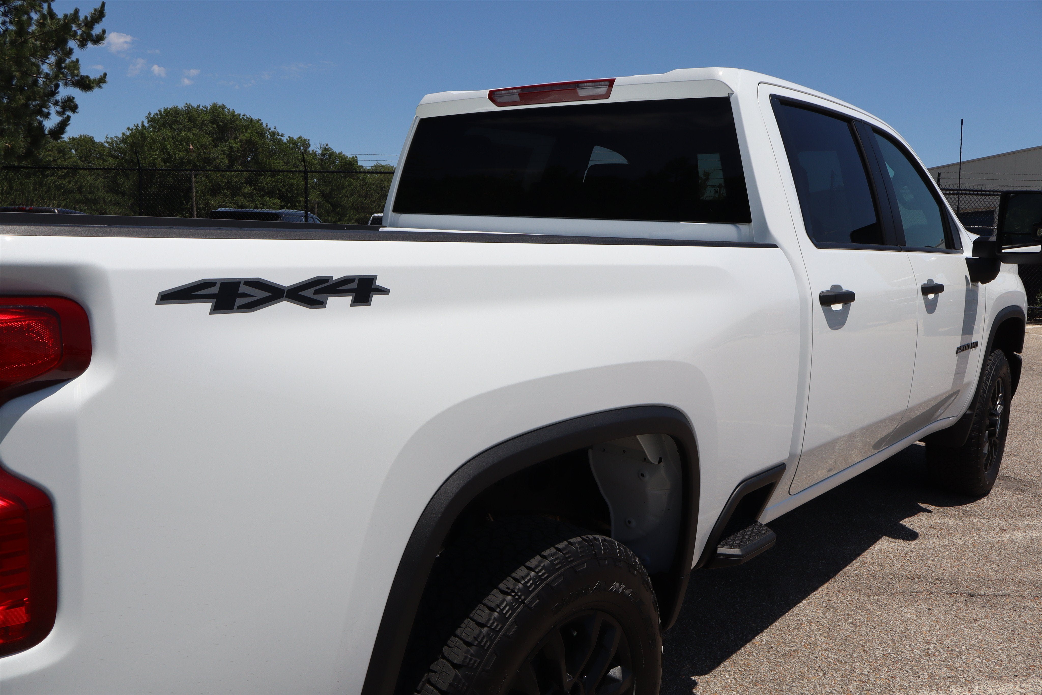 2026 Chevrolet Silverado 2500HD Custom Crew Cab 4WD
