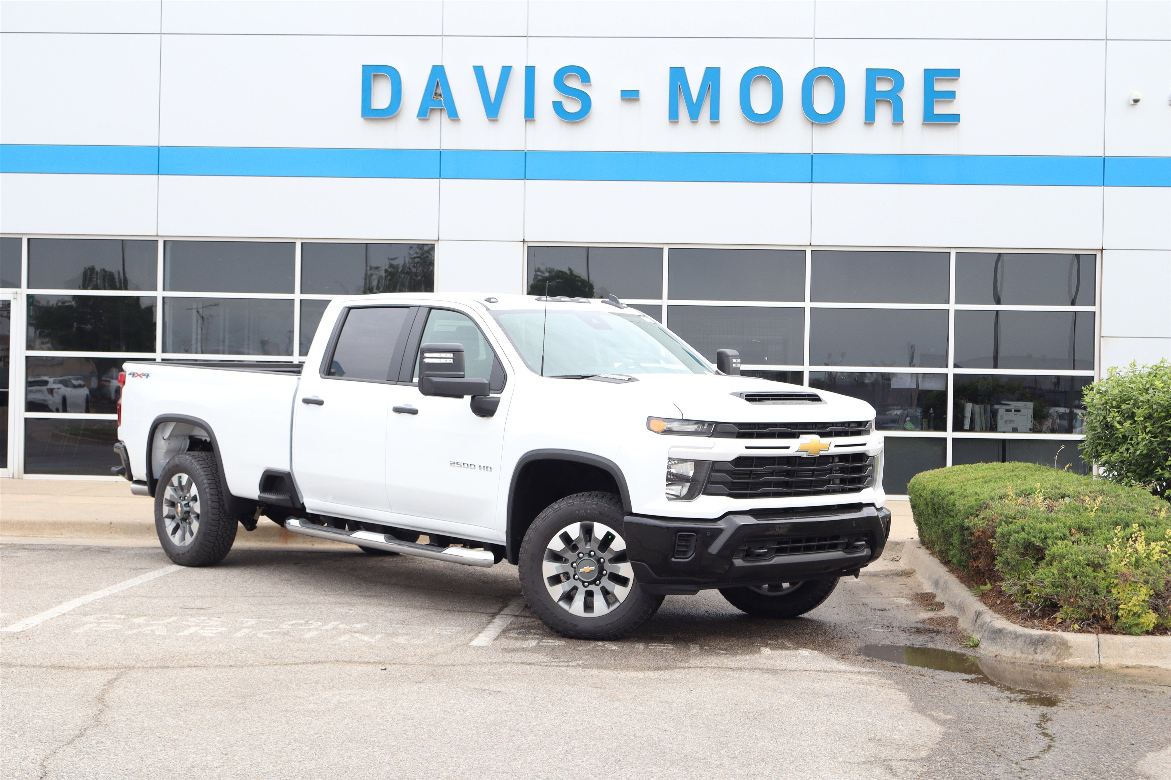 2026 Chevrolet Silverado 2500HD Custom Crew Cab 4WD