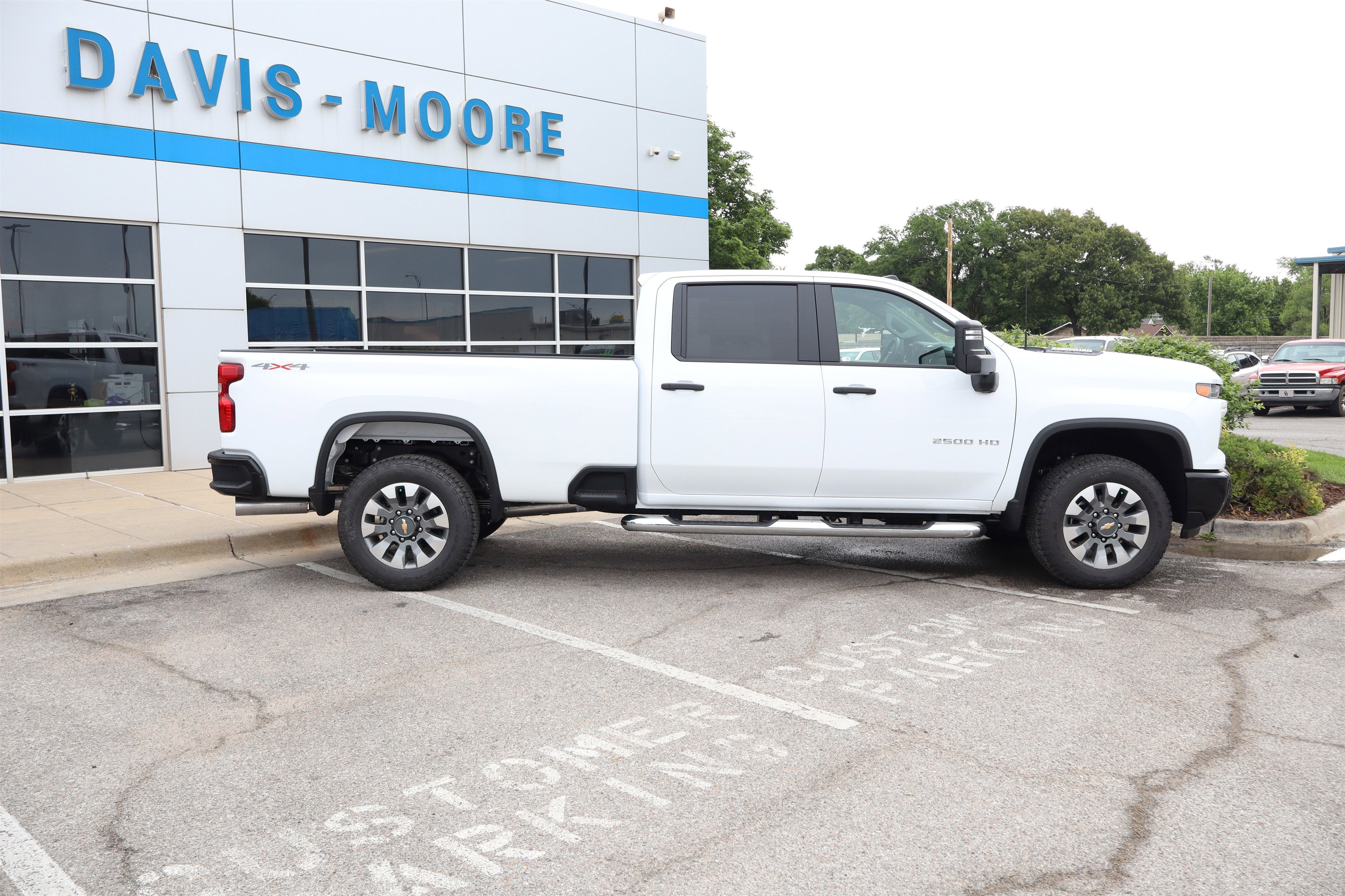 2026 Chevrolet Silverado 2500HD Custom Crew Cab 4WD