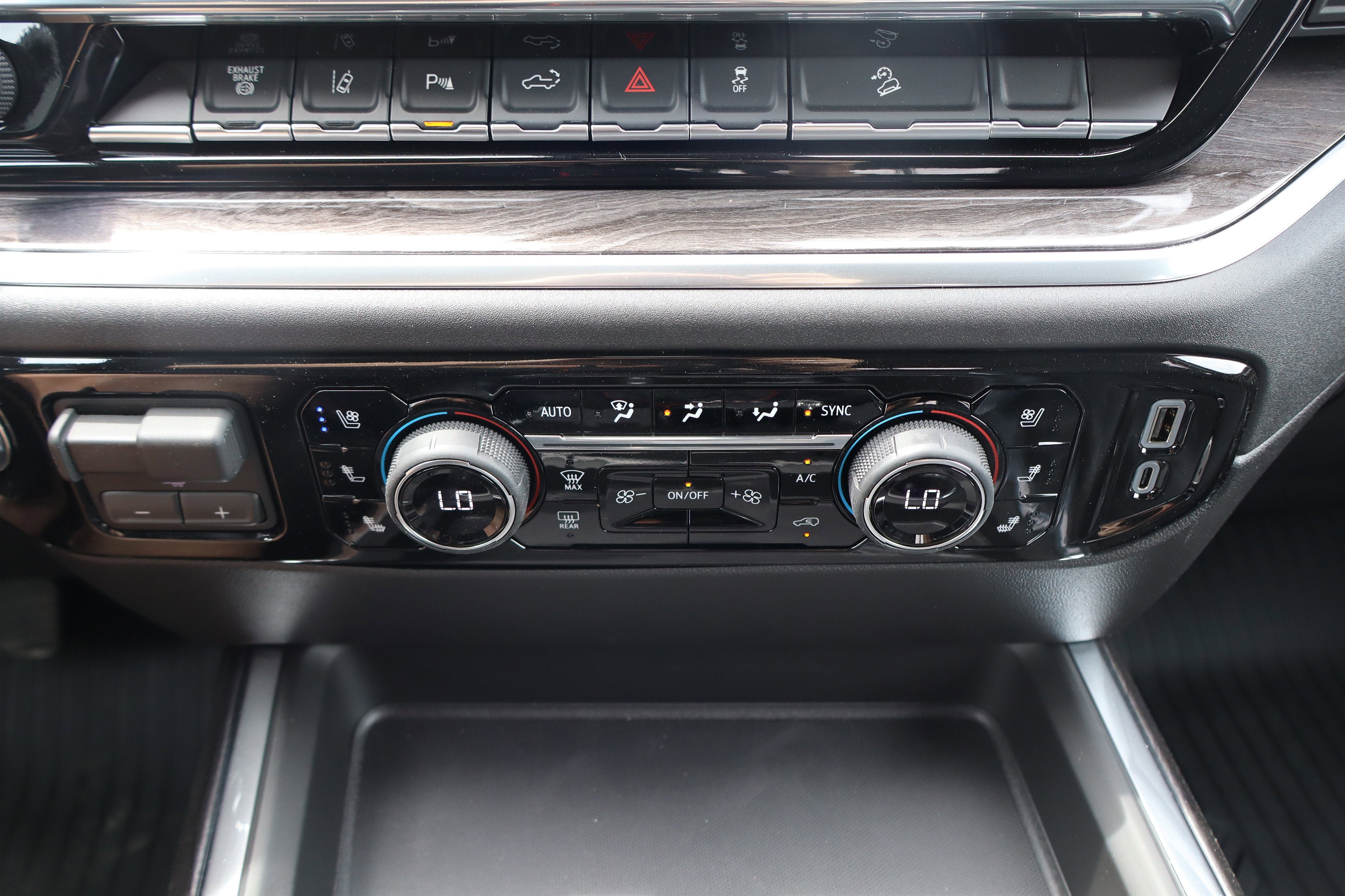 2026 Chevrolet Silverado 2500HD LTZ Crew Cab 4WD
